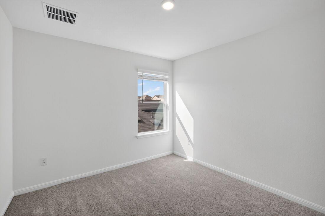 14101 Axel Johanson Dr, Del Valle, TX 78617