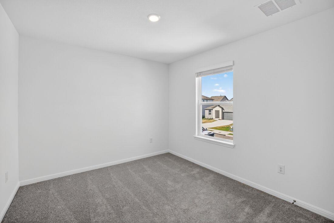 14101 Axel Johanson Dr, Del Valle, TX 78617