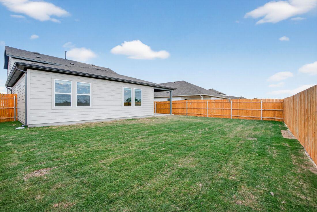 14101 Axel Johanson Dr, Del Valle, TX 78617