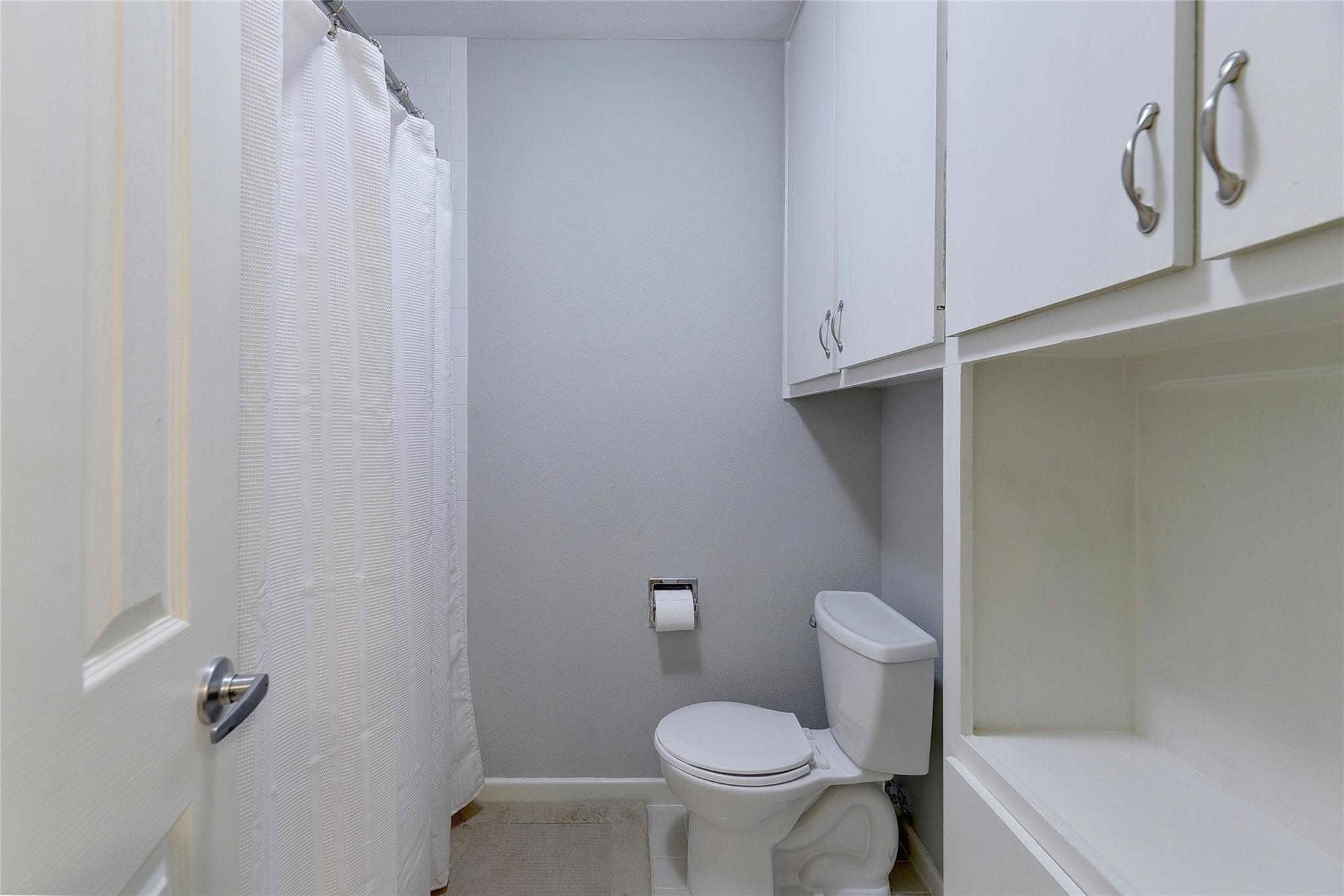 1735 Spyglass Dr # 117, Austin, TX 78746