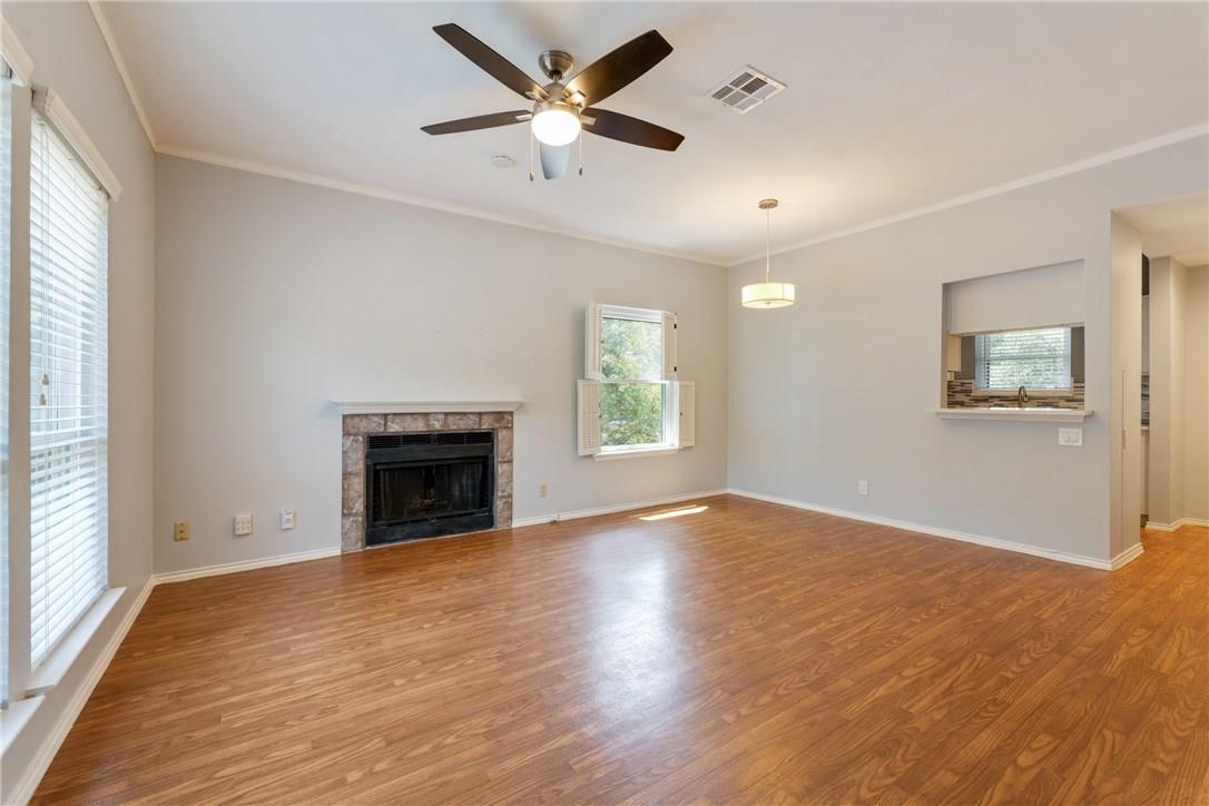 802 S 1st St # 219, Austin, TX 78704