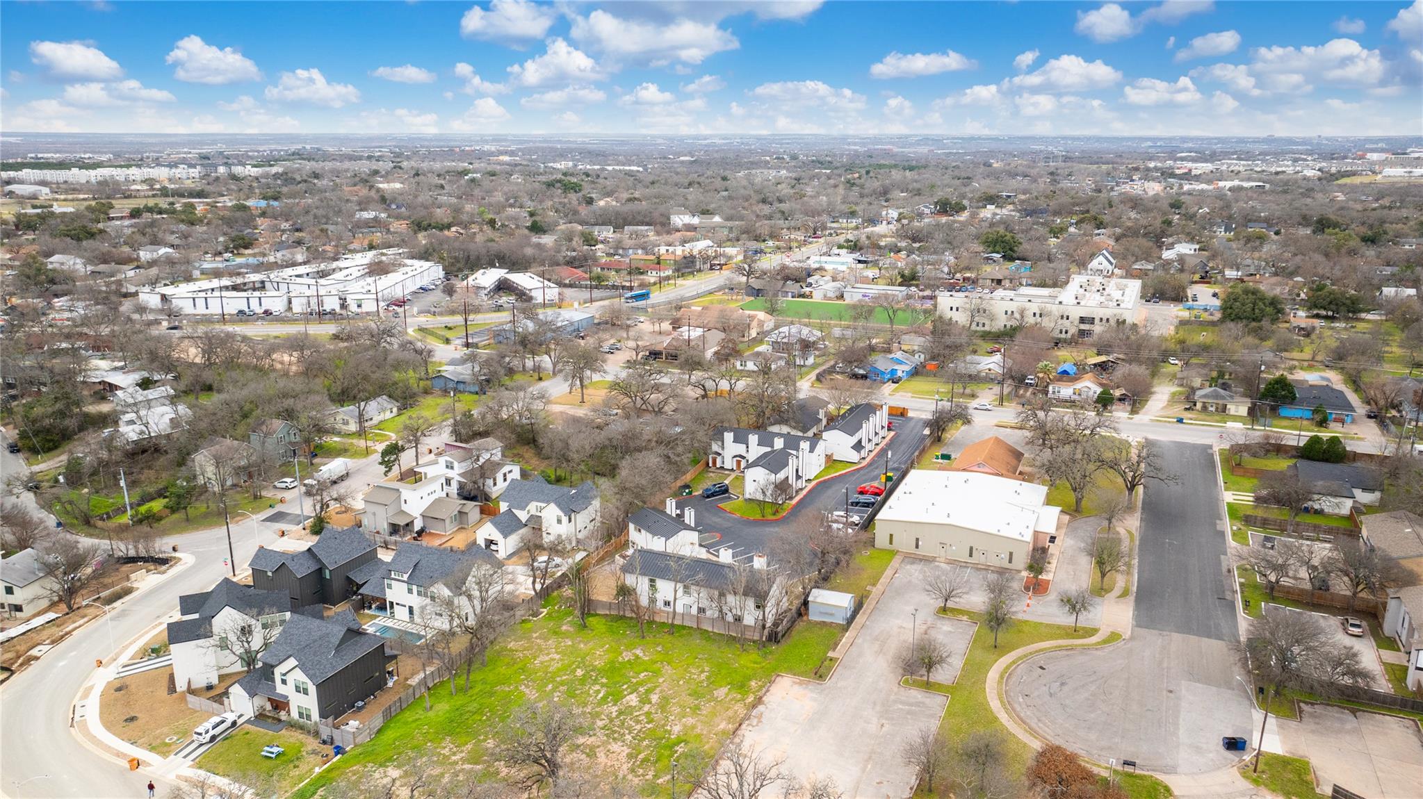 2706 Wheless Ln # Bldg 1, Austin, TX 78723