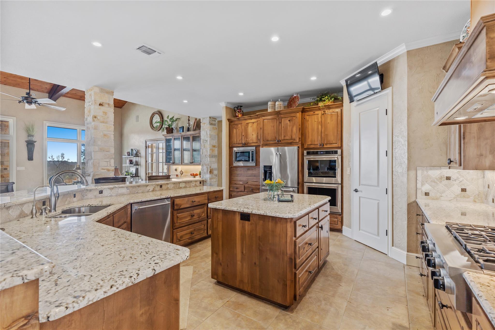 630 N Cr 531, Mullin, TX 76864