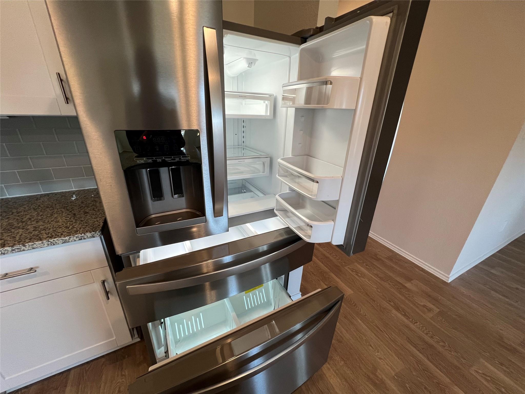 305 Wirecrested Dr, Lockhart, TX 78644