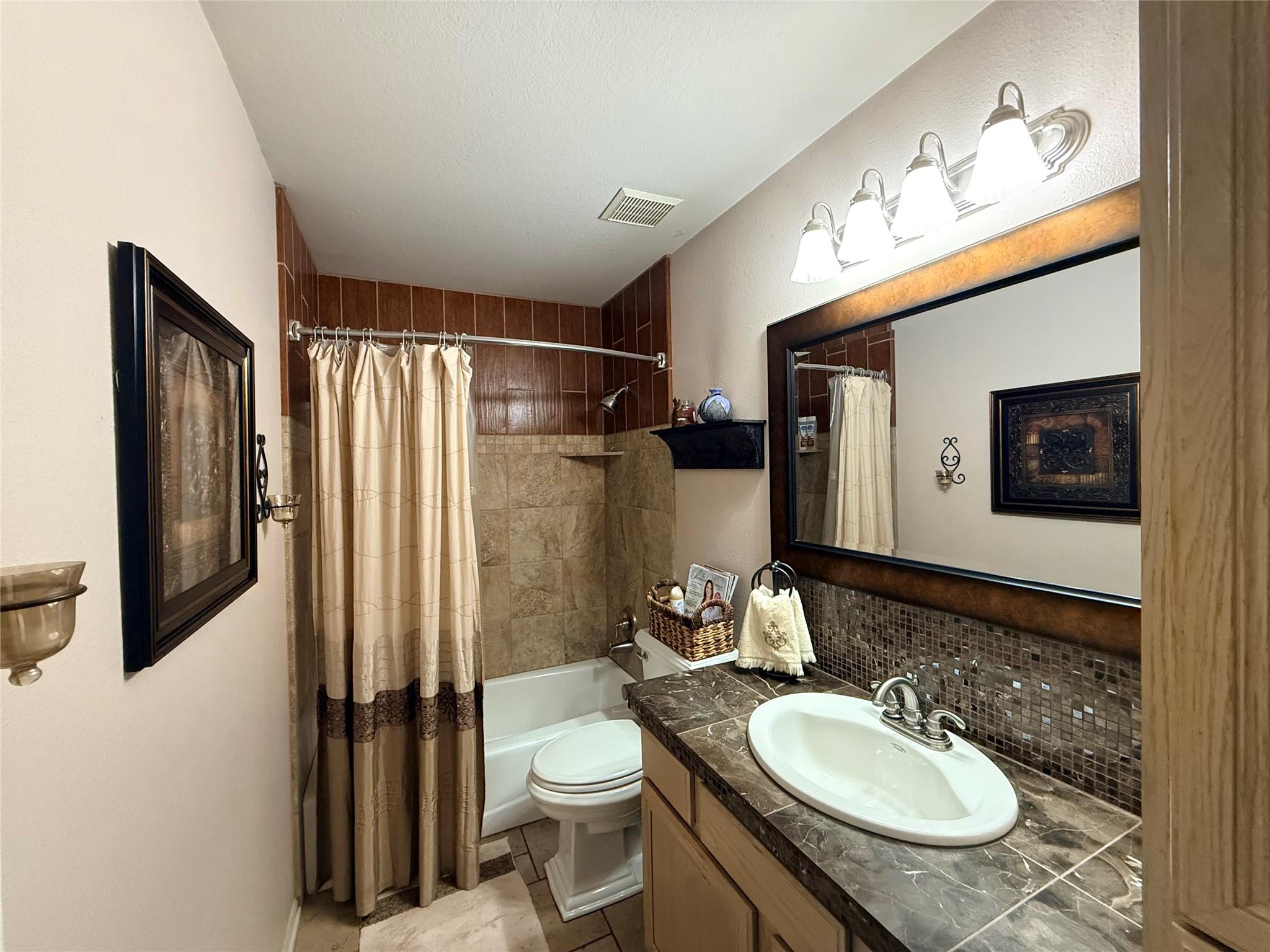 2628 County Road 316, Lexington, TX 78947