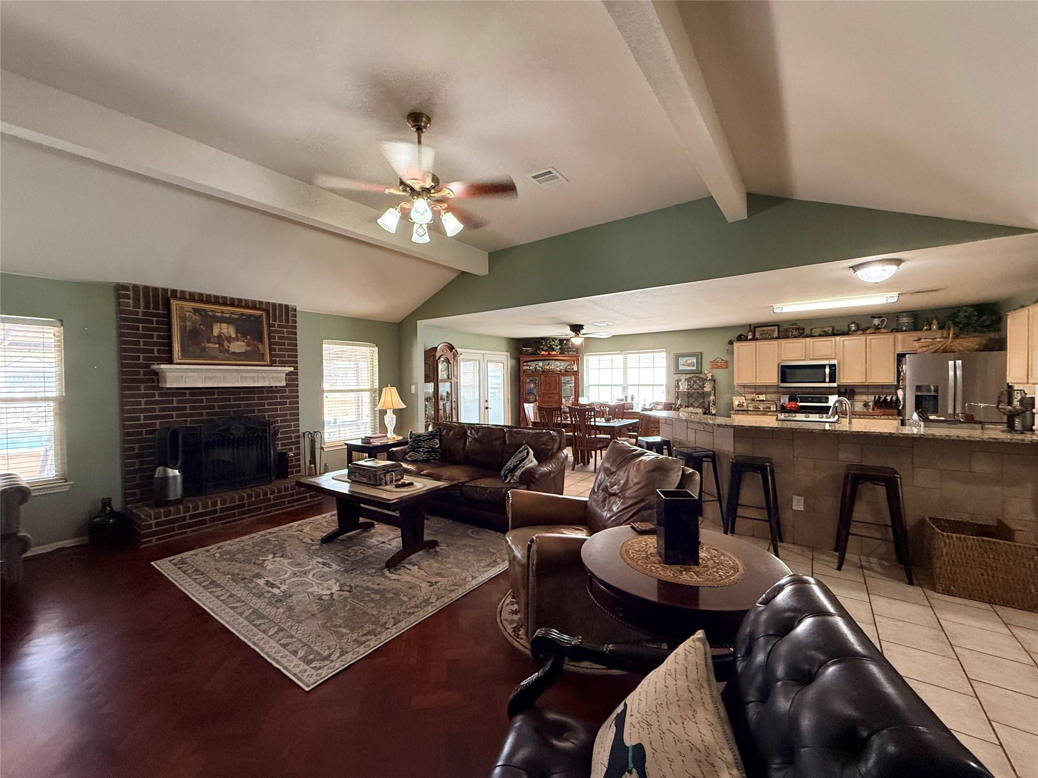 2628 County Road 316, Lexington, TX 78947