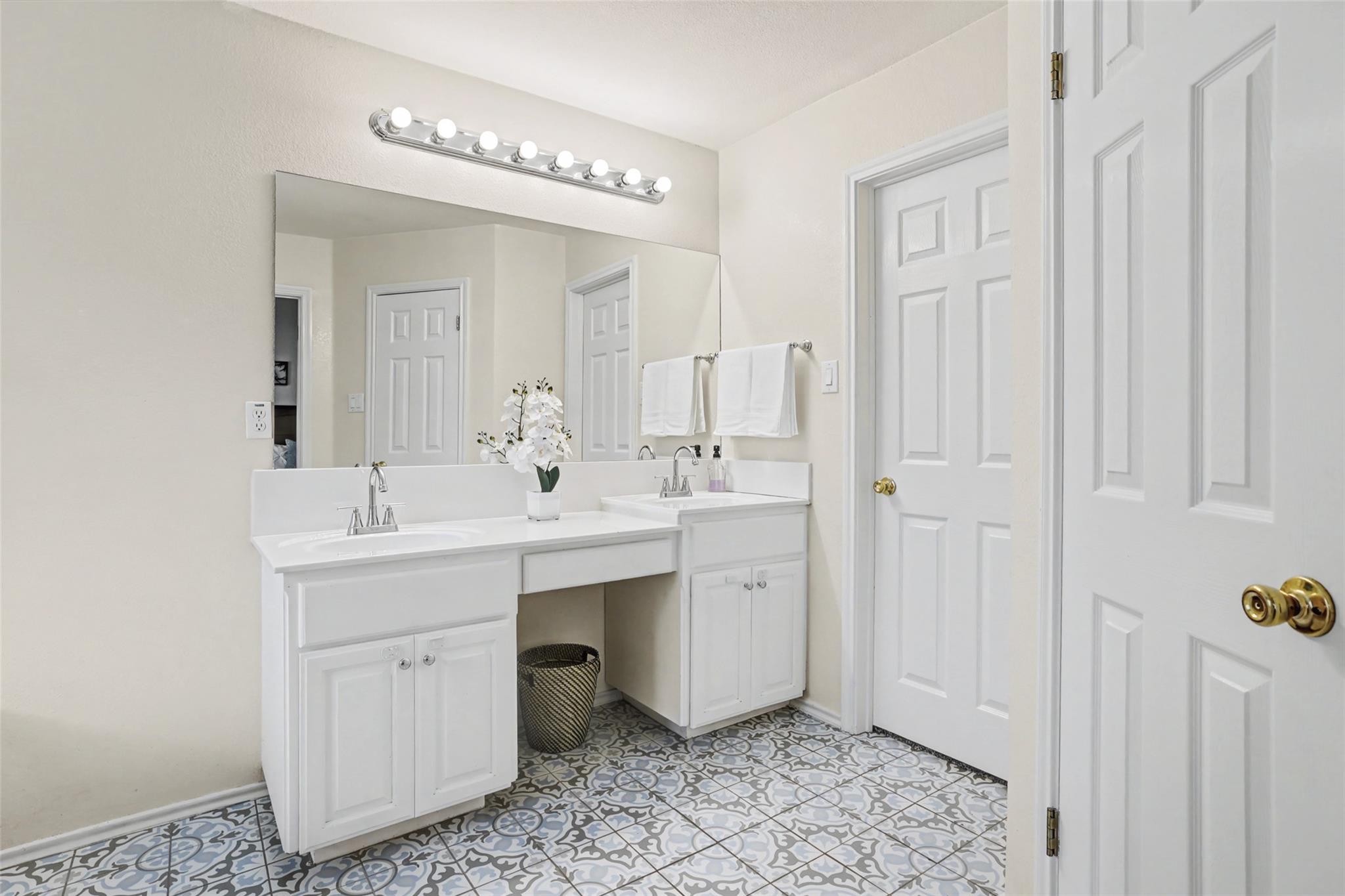 16919 Mouse Trap Dr, Round Rock, TX 78681