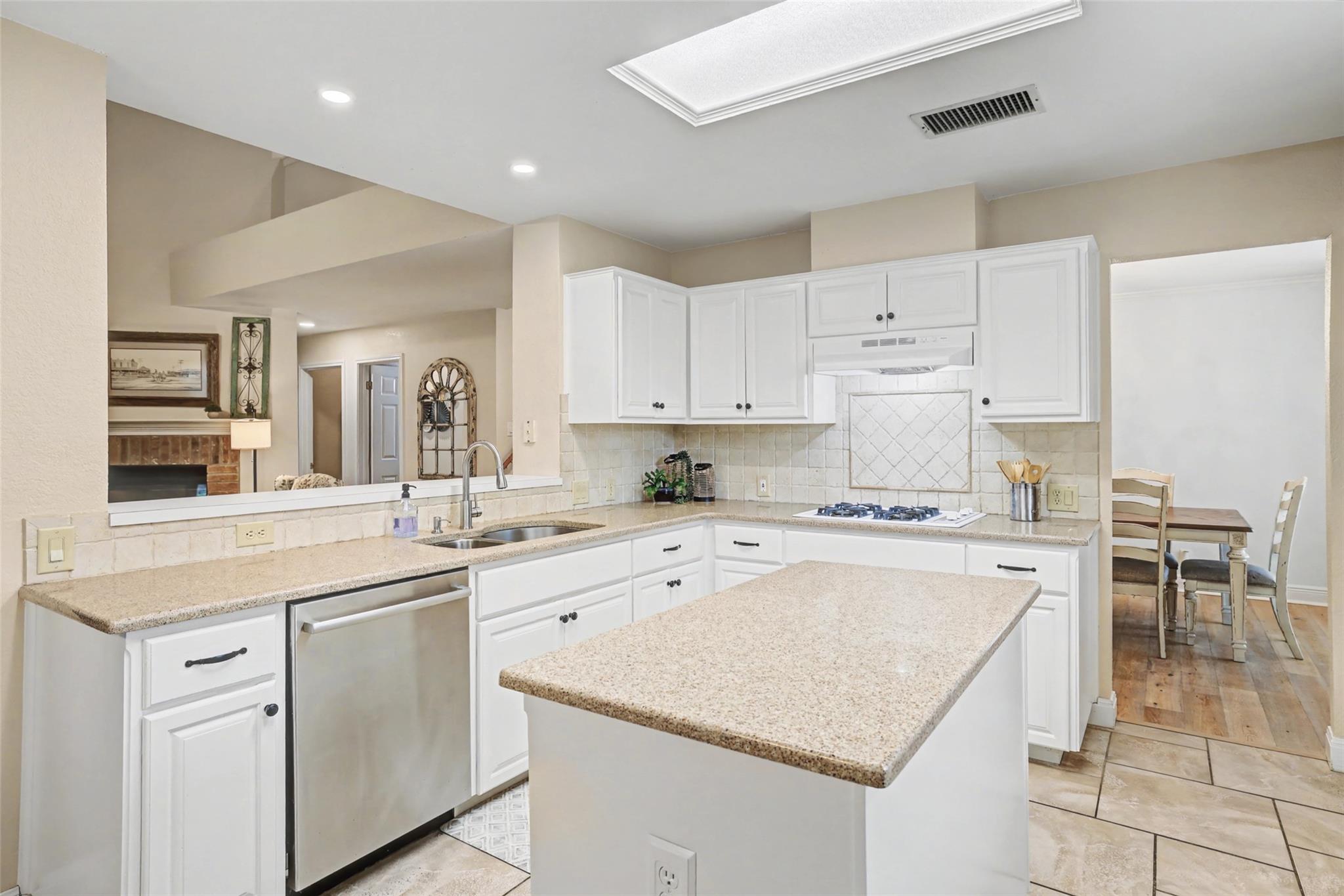 16919 Mouse Trap Dr, Round Rock, TX 78681