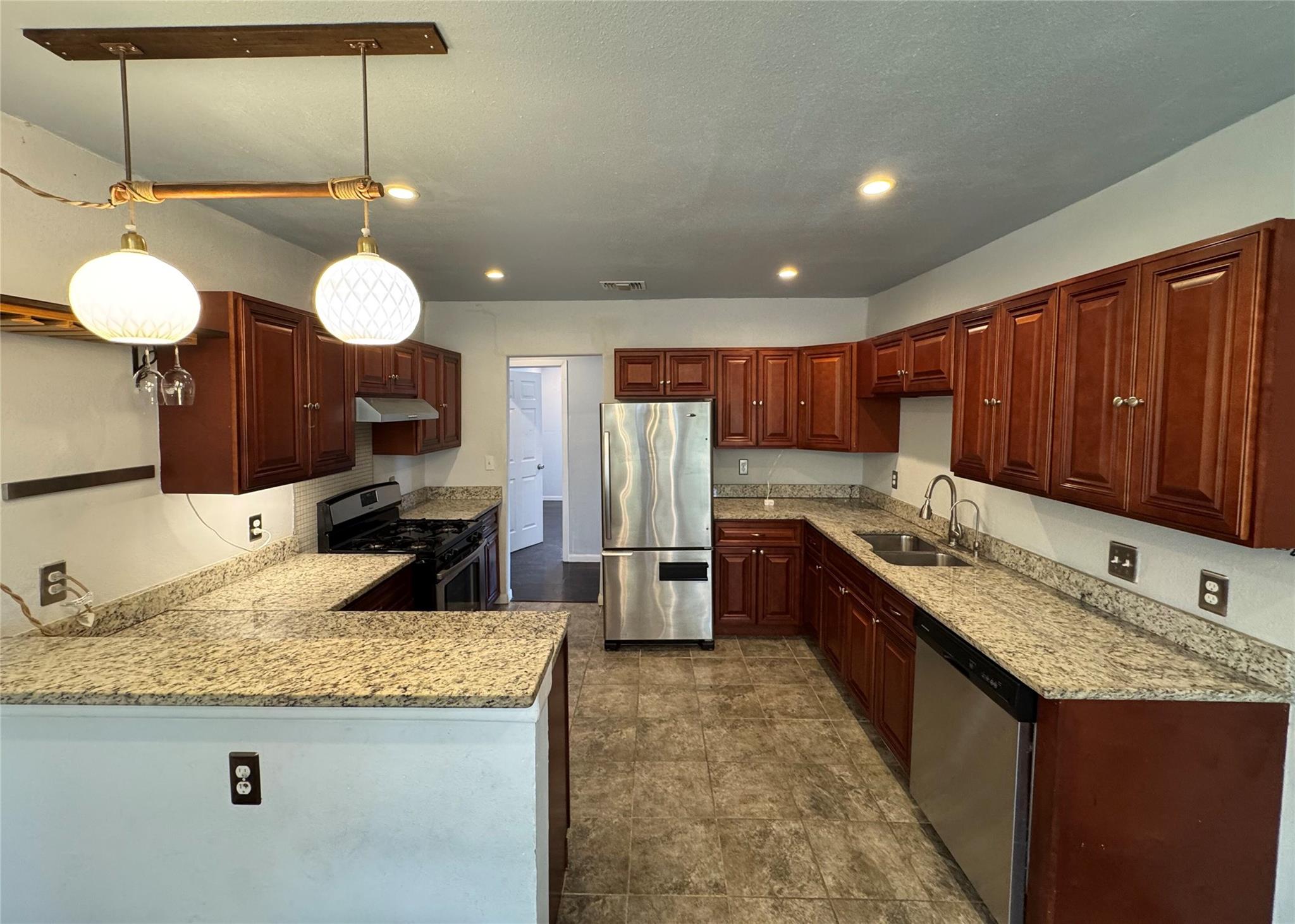 1402 Mardell St, San Antonio, TX 78201