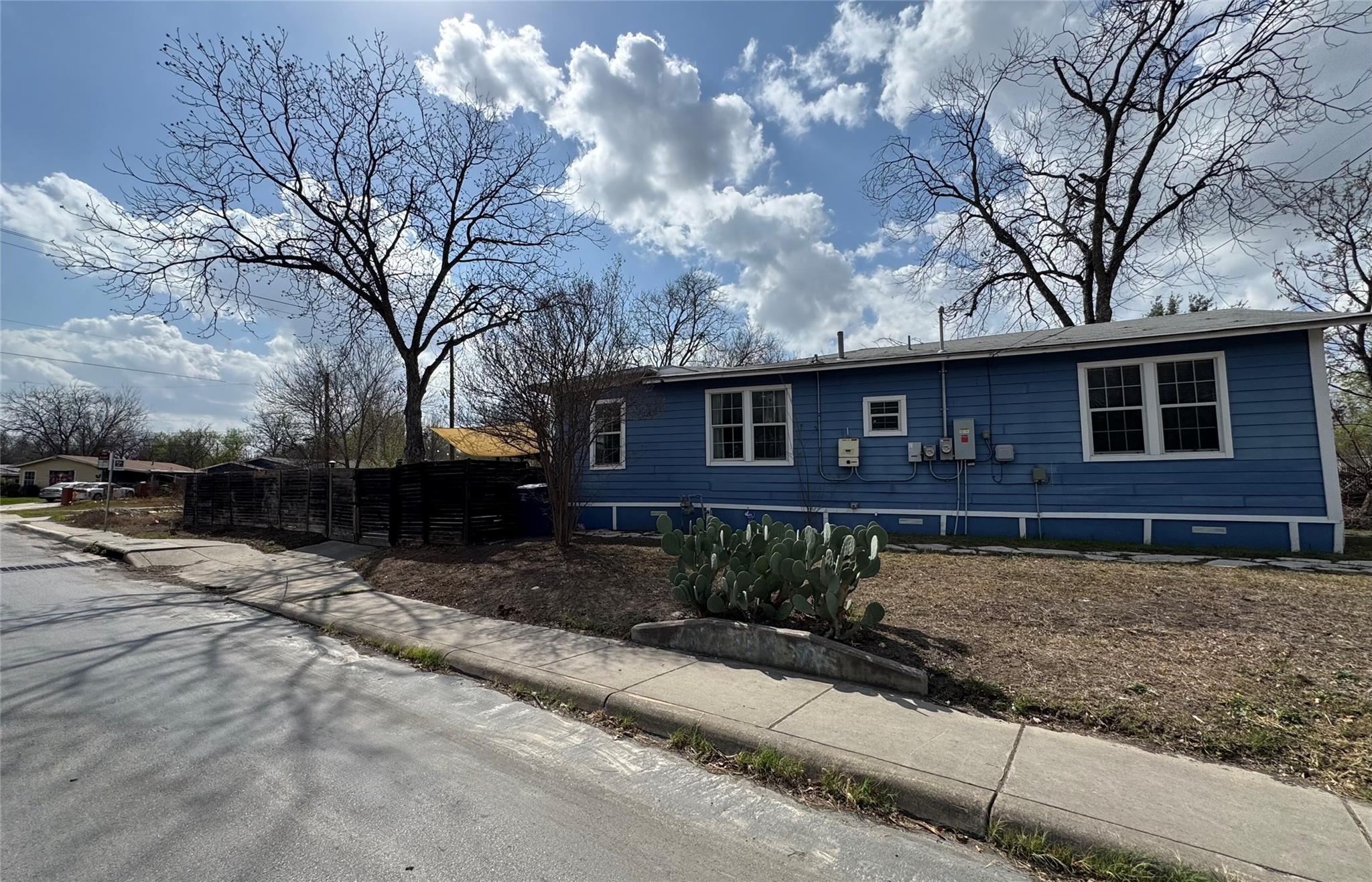 1402 Mardell St, San Antonio, TX 78201