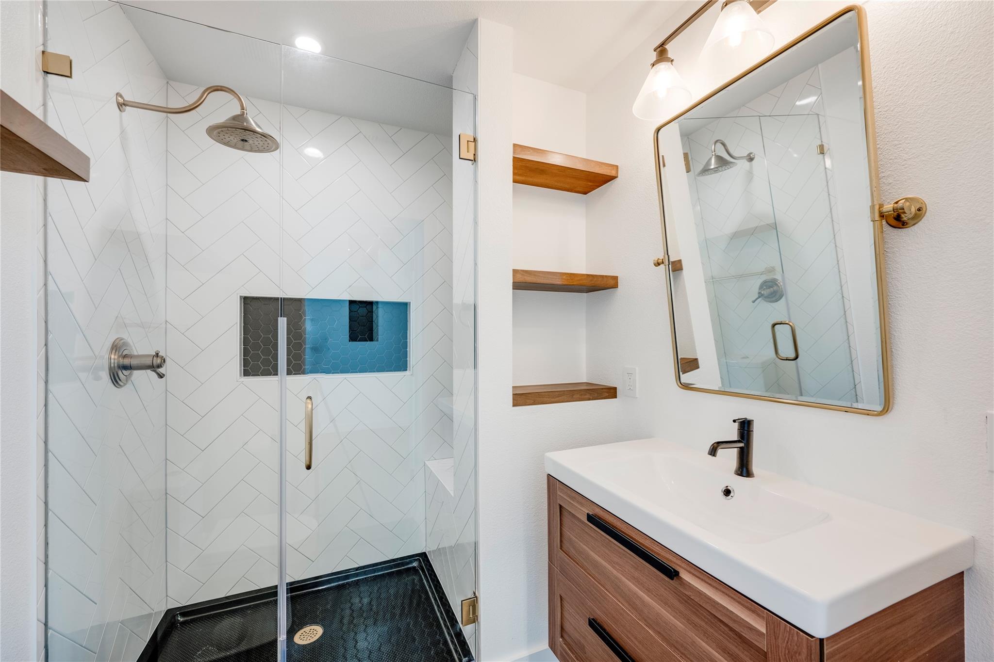 5237 Sendero Hills Pkwy, Austin, TX 78724