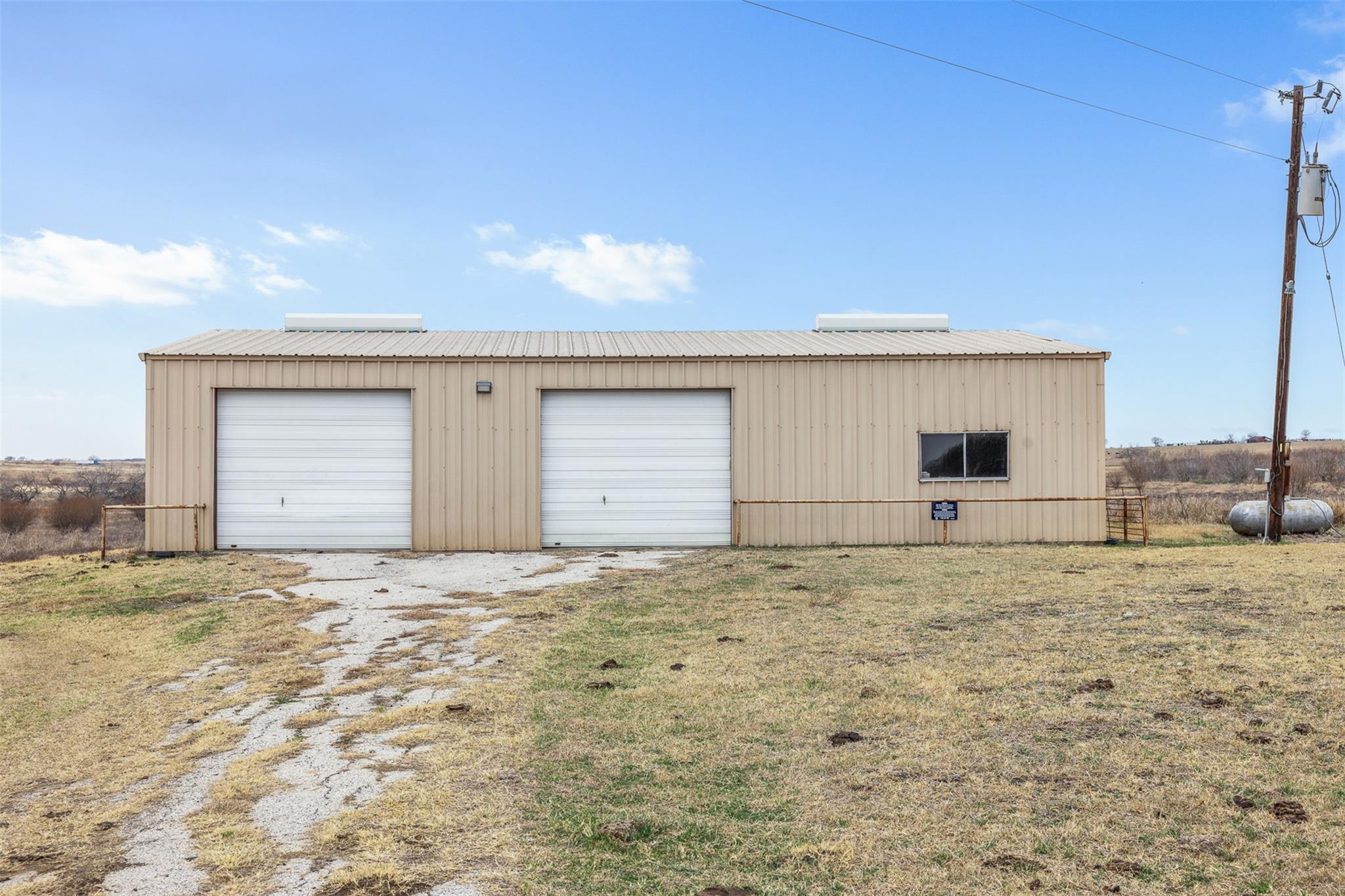 000 Political Rd, Lockhart, TX 78644