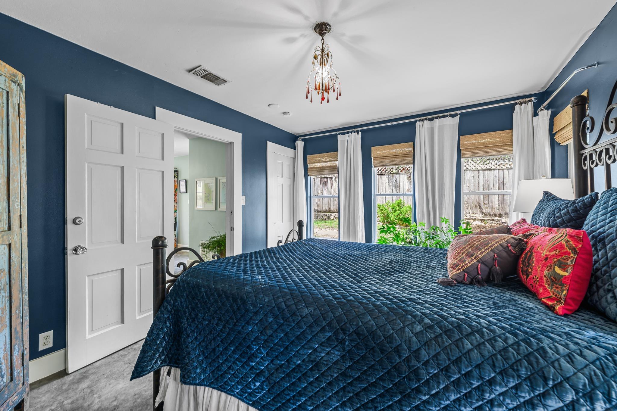 804 W Gibson St, Austin, TX 78704