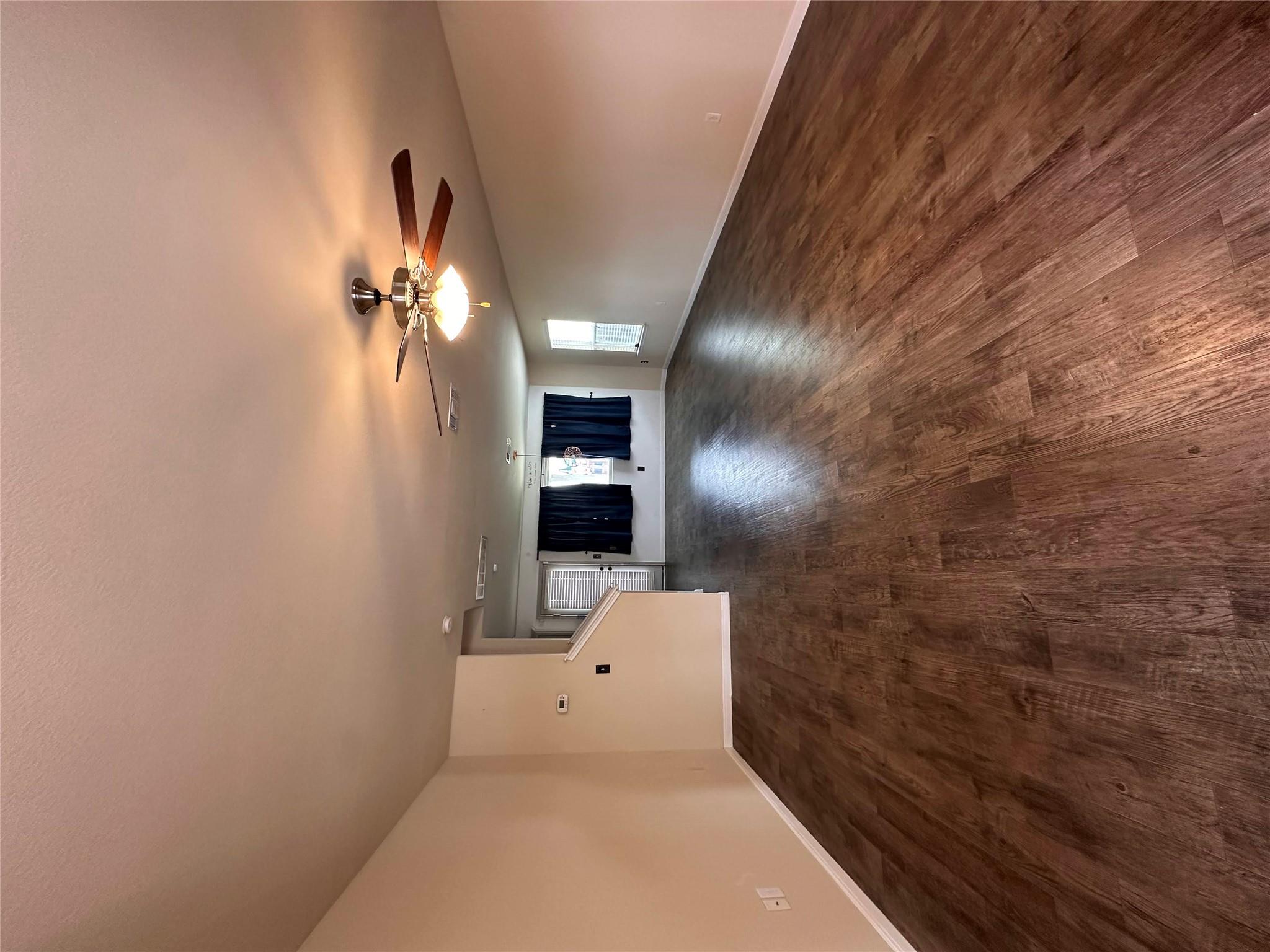 207 Liard River Rd, Hutto, TX 78634