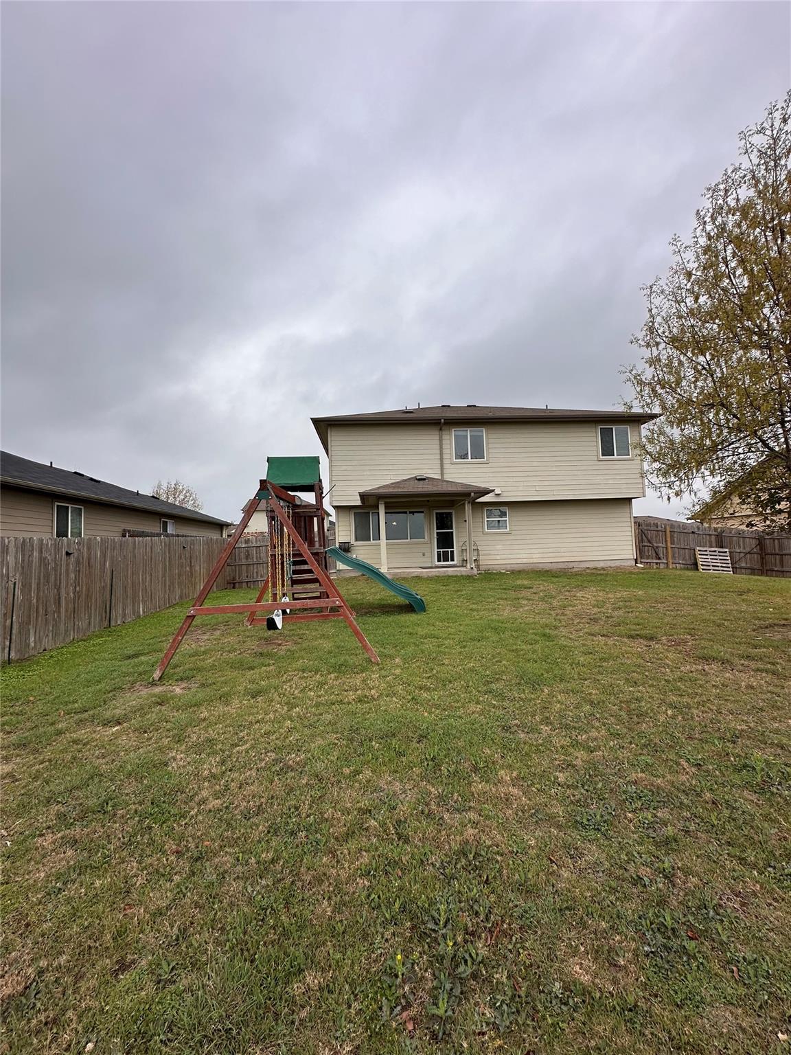 207 Liard River Rd, Hutto, TX 78634