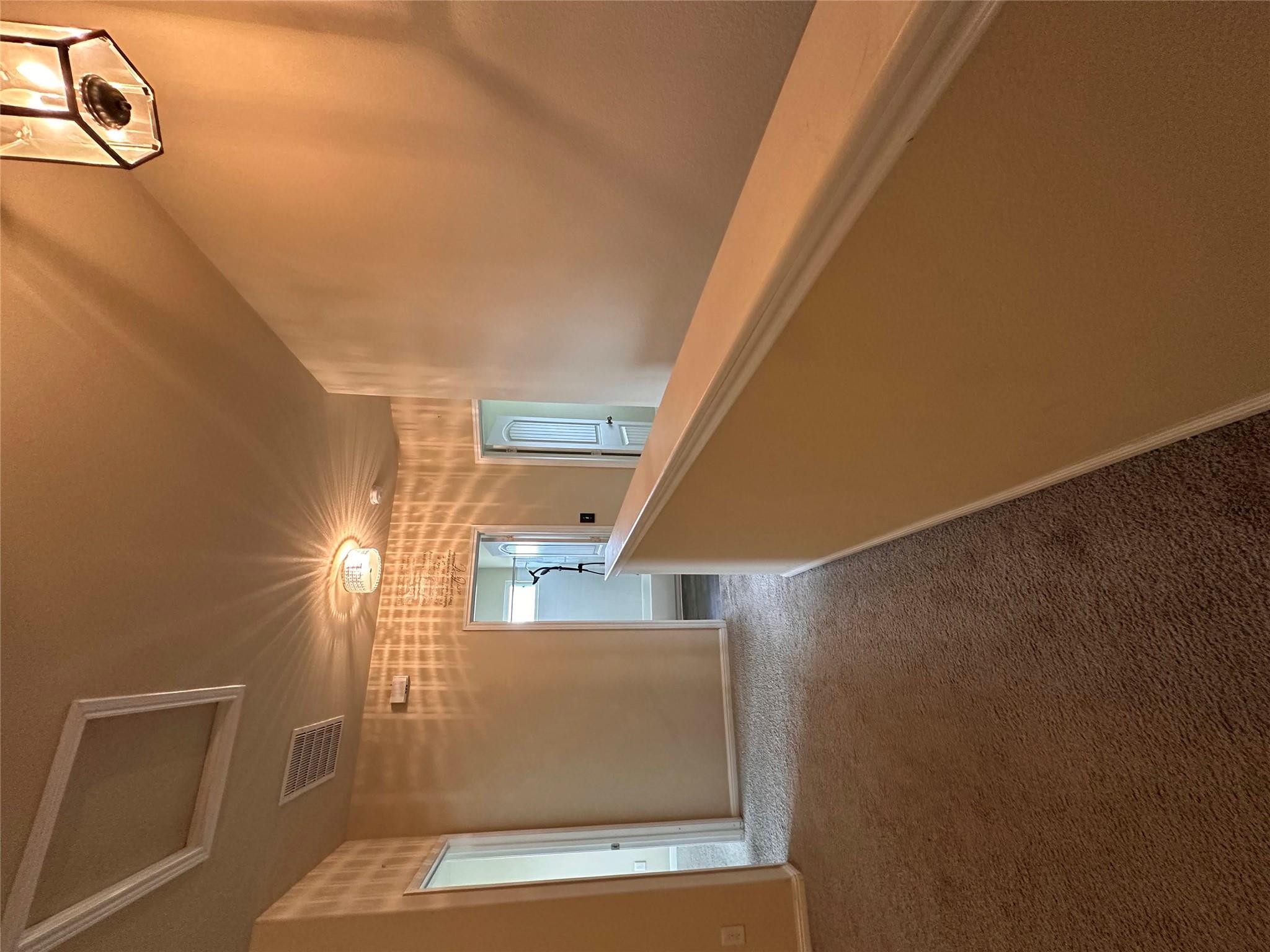 207 Liard River Rd, Hutto, TX 78634