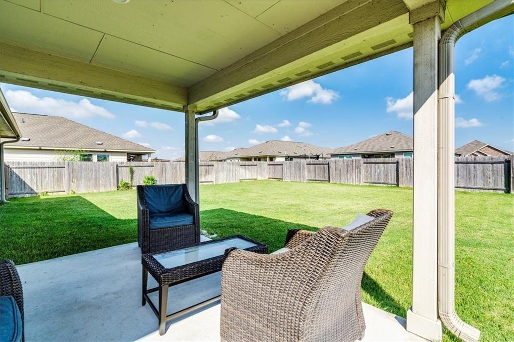 117 Balsam St, Hutto, TX 78634