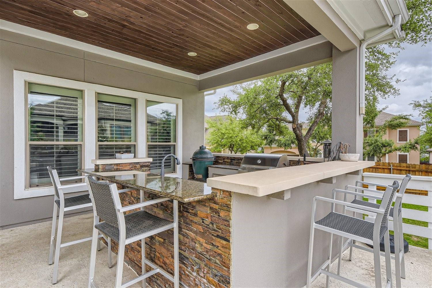 517 Summer Alcove Way, Austin, TX 78732