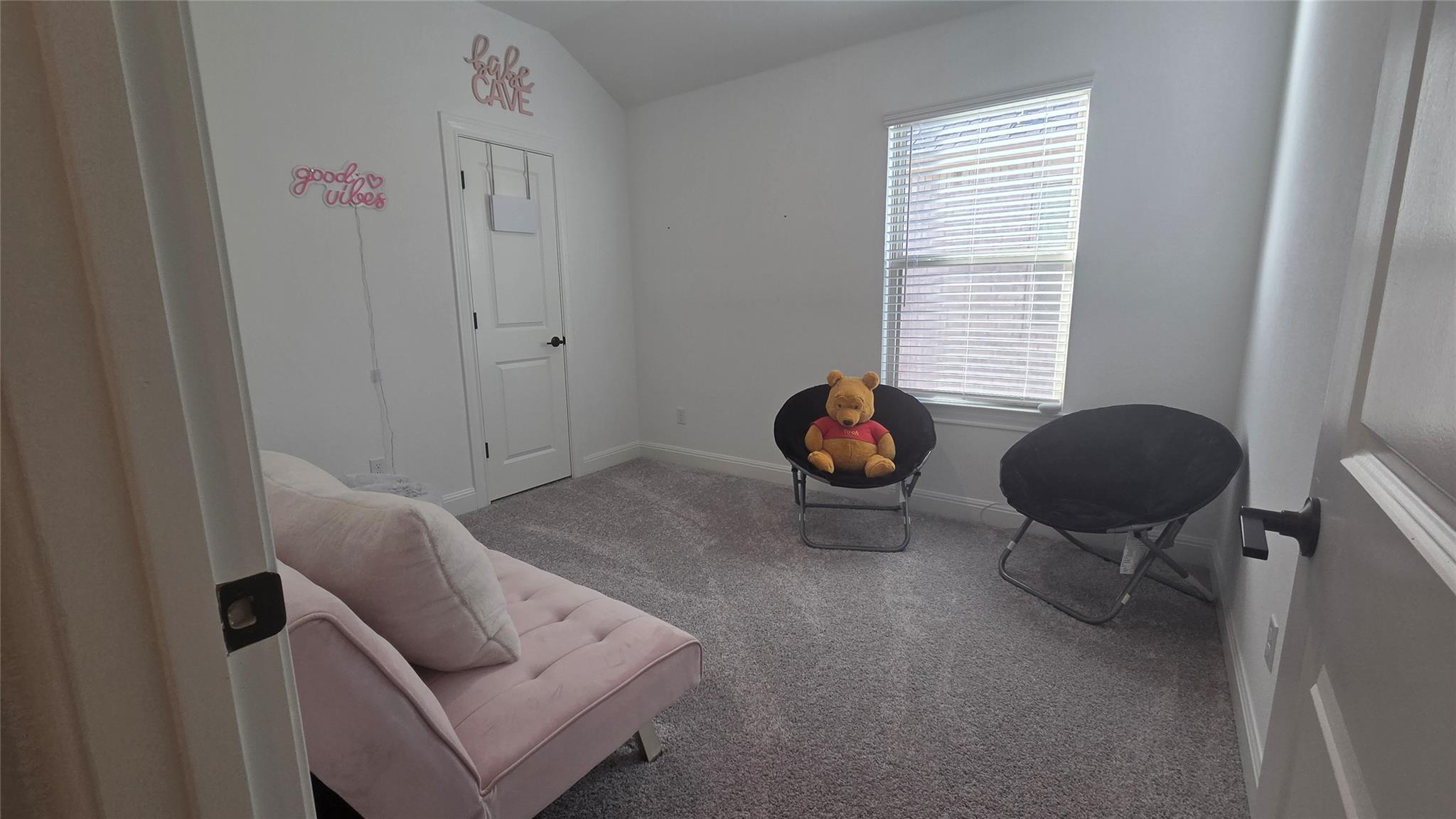 125 Raleigh Dr, Georgetown, TX 78633