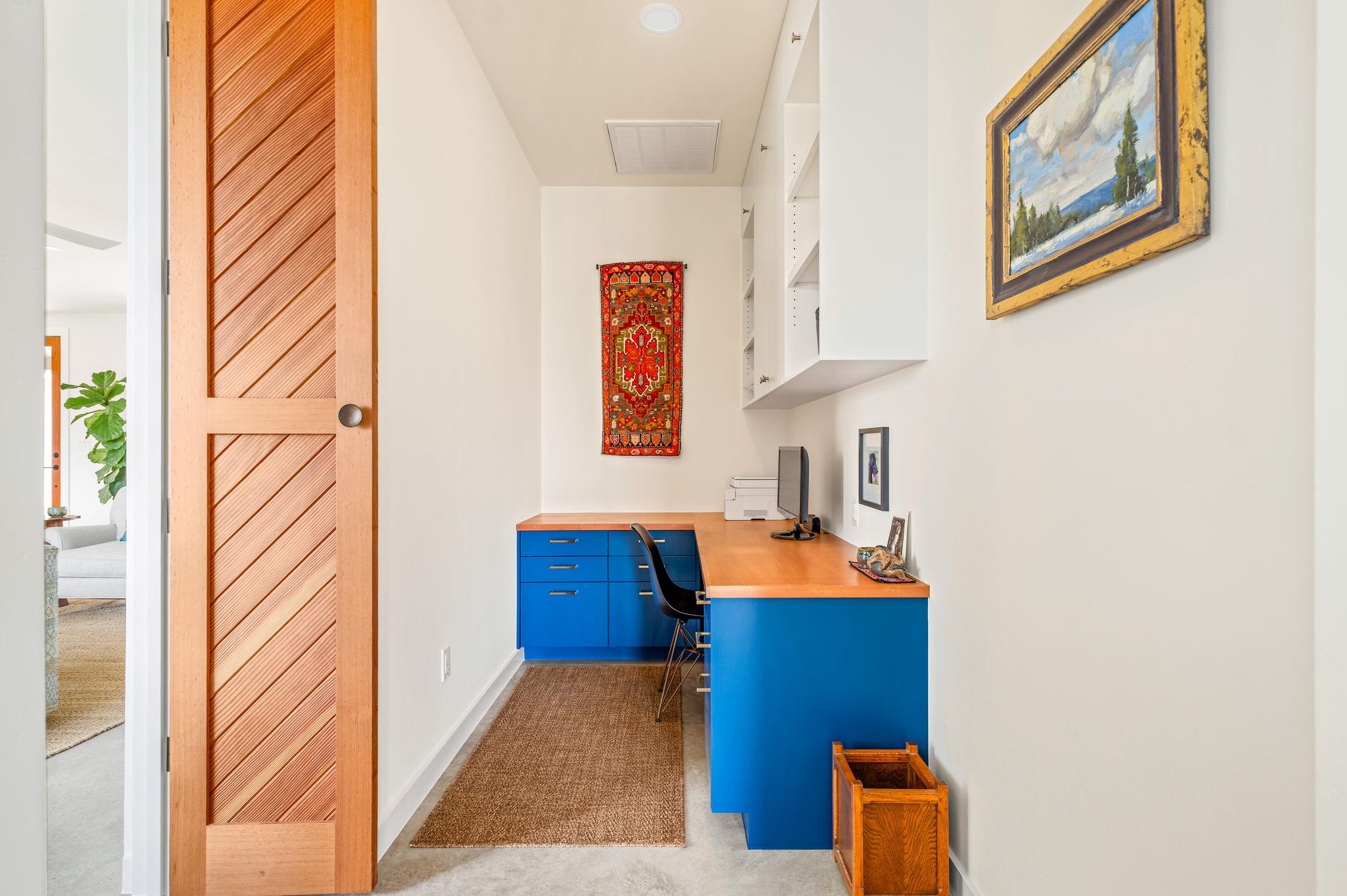 1808 Axis Cir, Fredericksburg, TX 78624