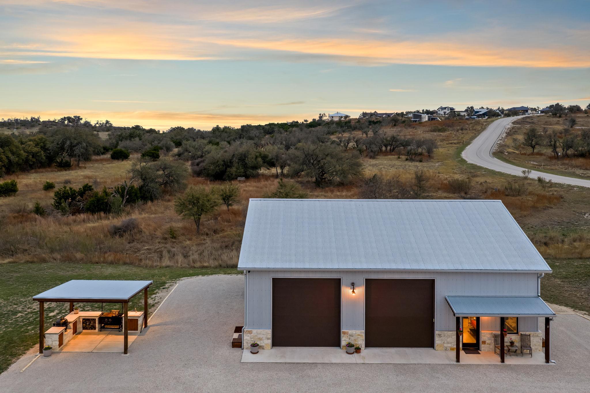 1808 Axis Cir, Fredericksburg, TX 78624