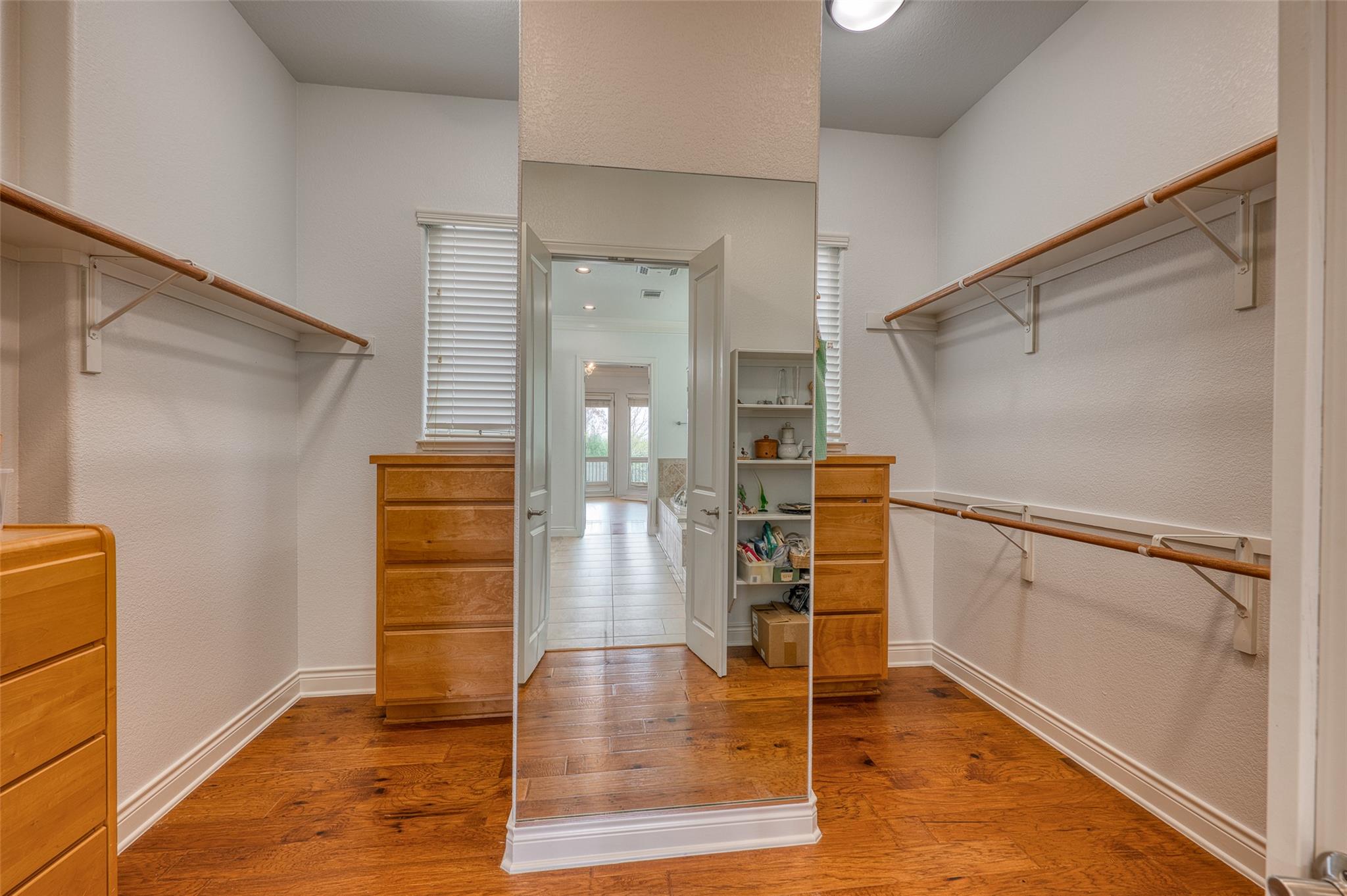 103 Sandy Mountain Dr, Sunrise Beach, TX 78643