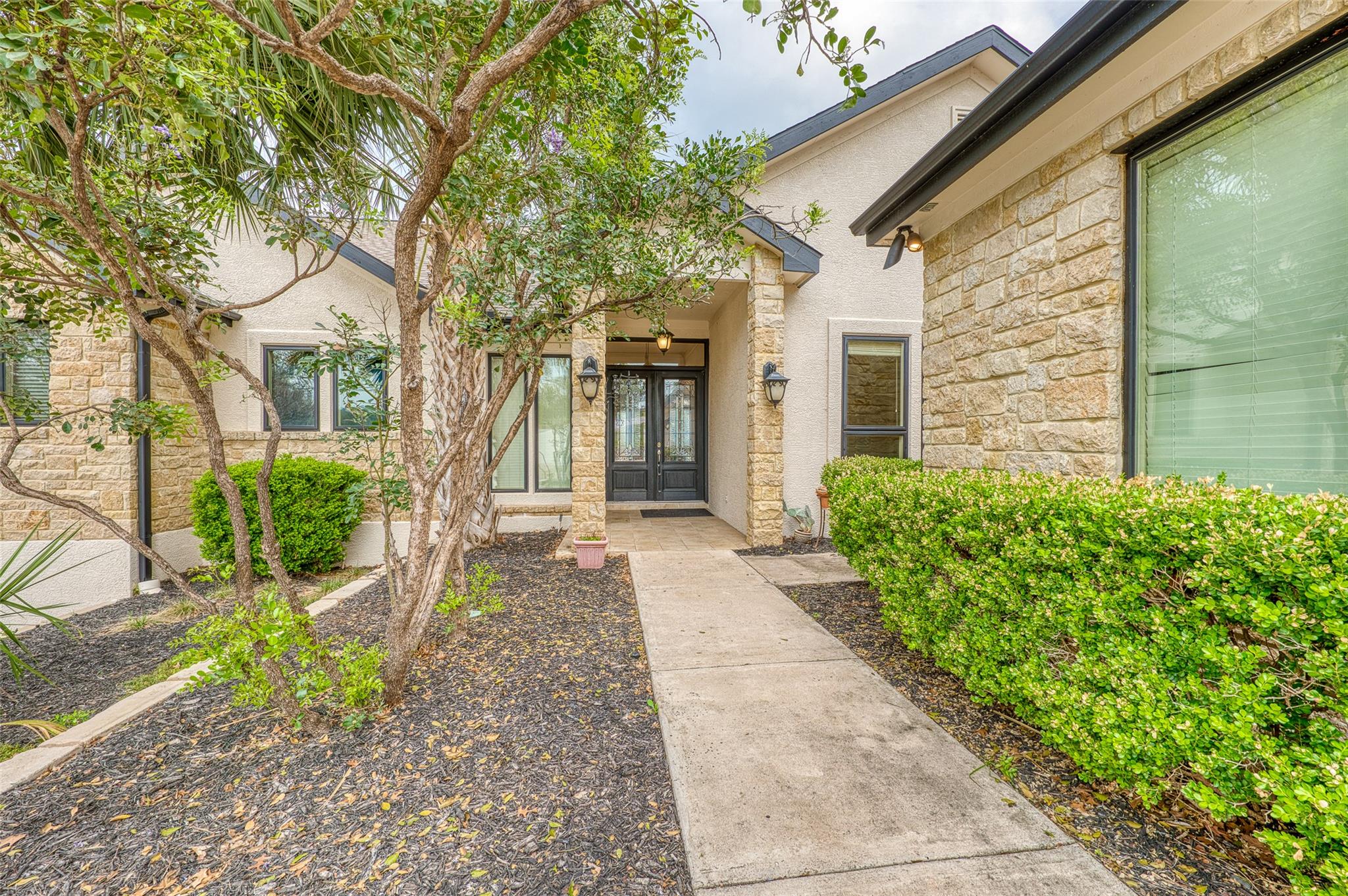 103 Sandy Mountain Dr, Sunrise Beach, TX 78643