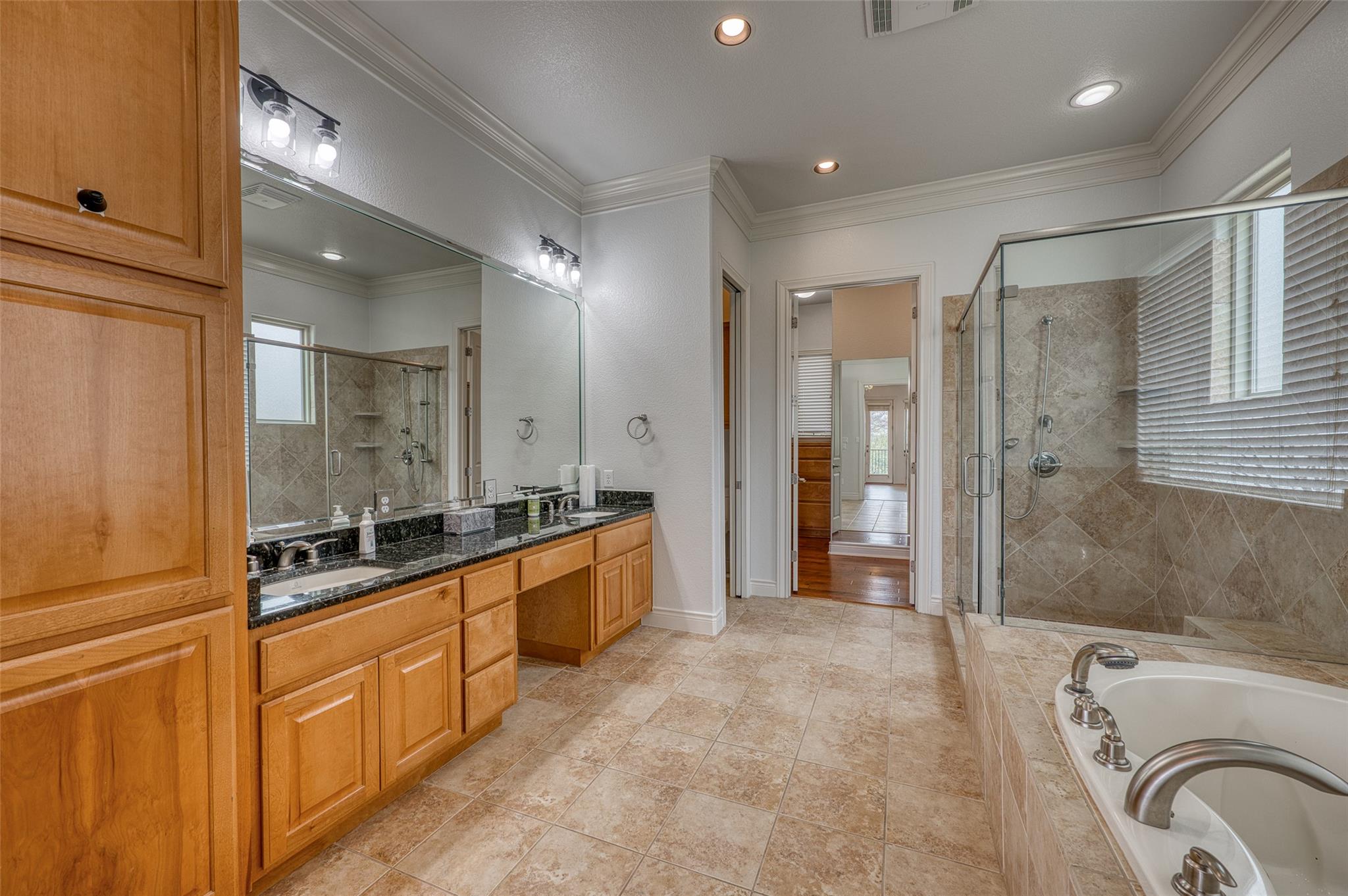 103 Sandy Mountain Dr, Sunrise Beach, TX 78643