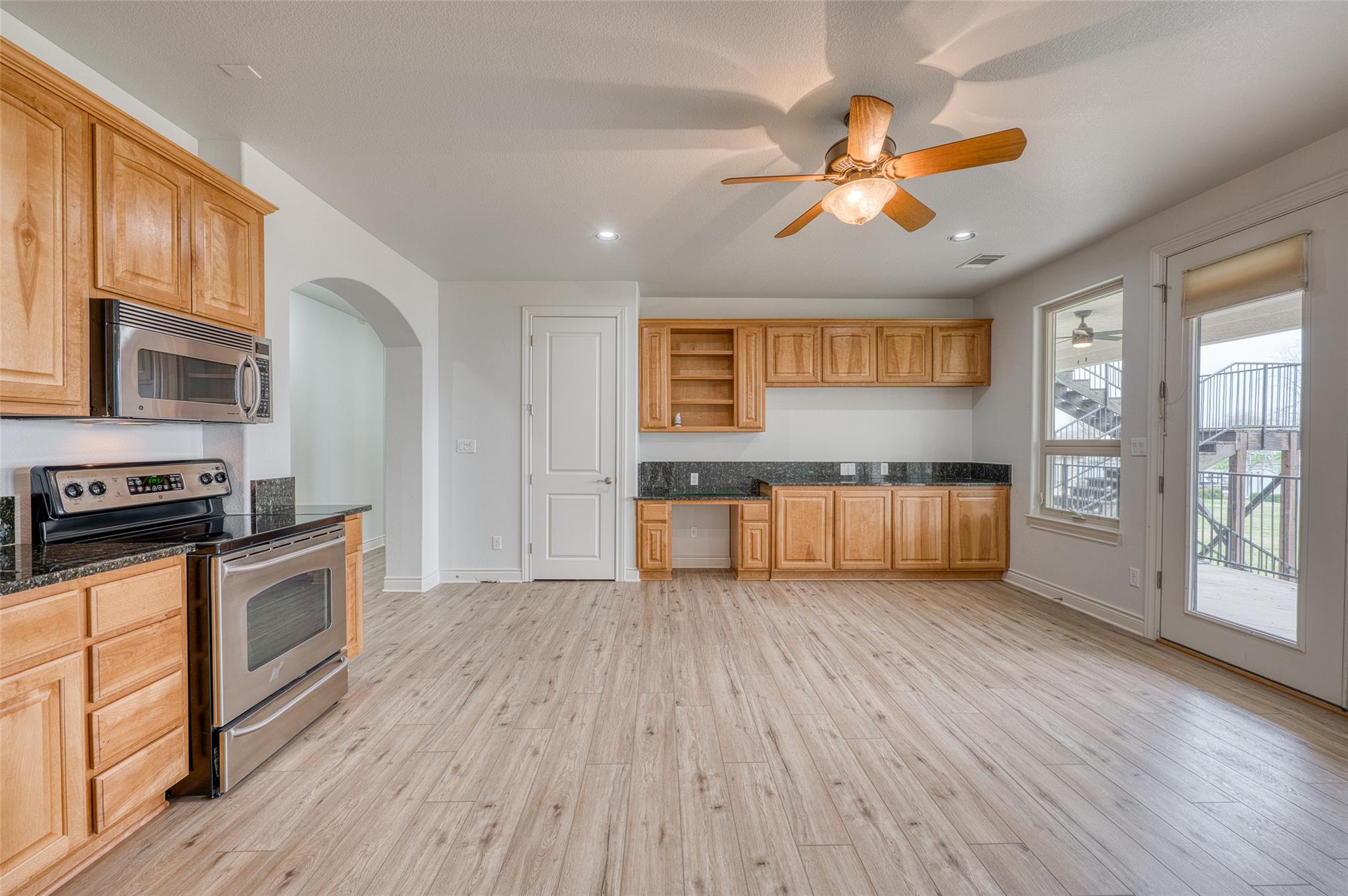 103 Sandy Mountain Dr, Sunrise Beach, TX 78643