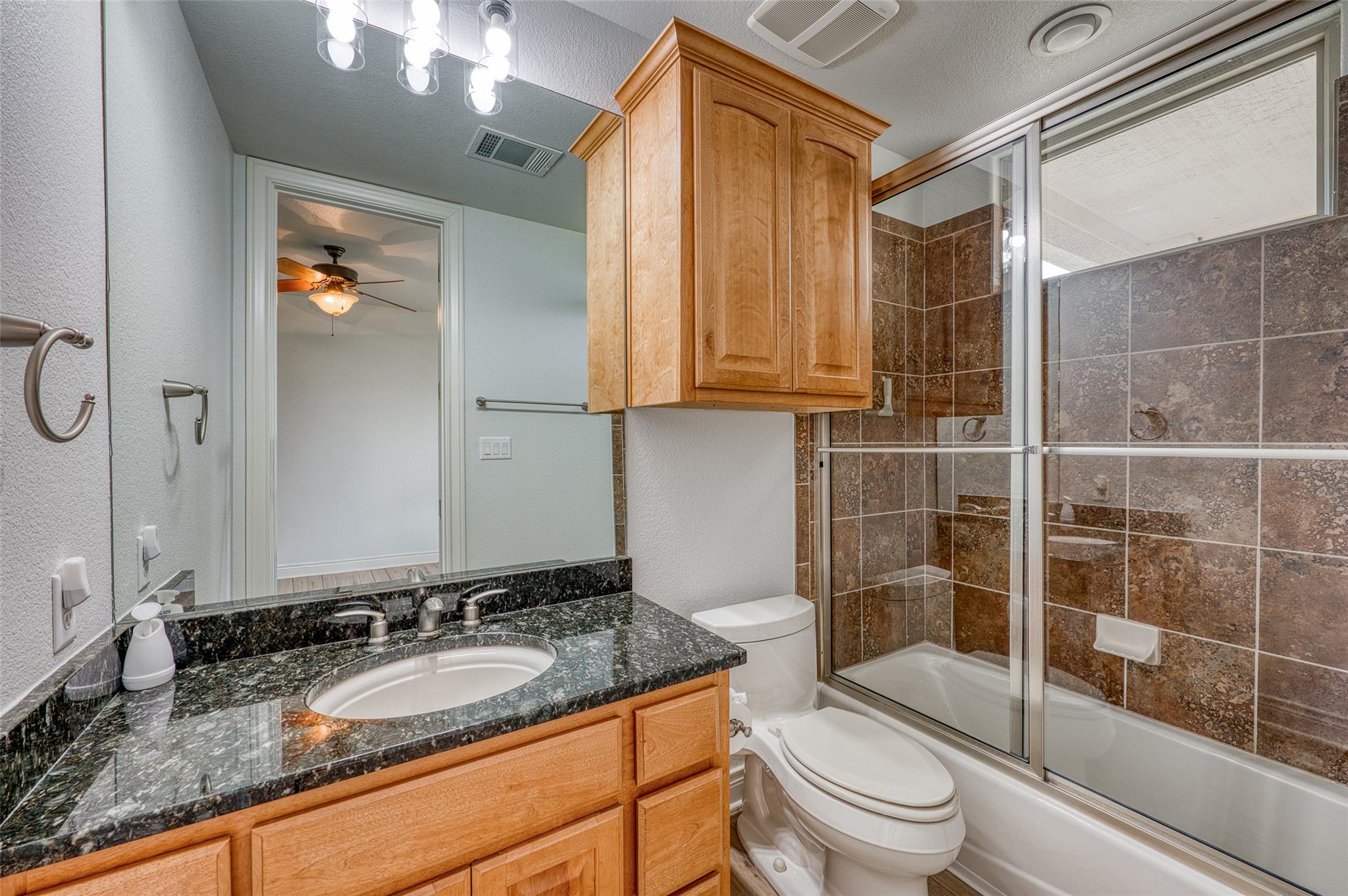 103 Sandy Mountain Dr, Sunrise Beach, TX 78643