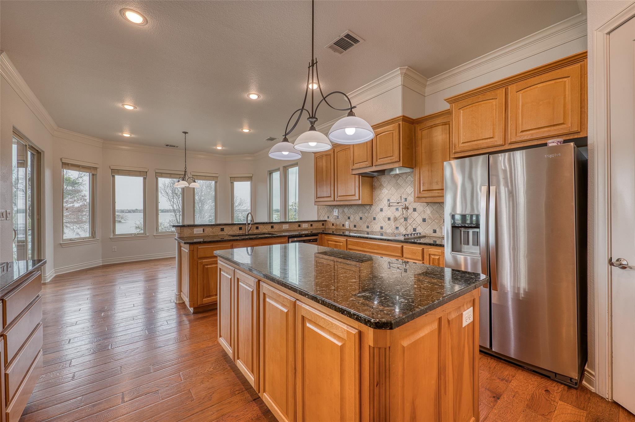 103 Sandy Mountain Dr, Sunrise Beach, TX 78643