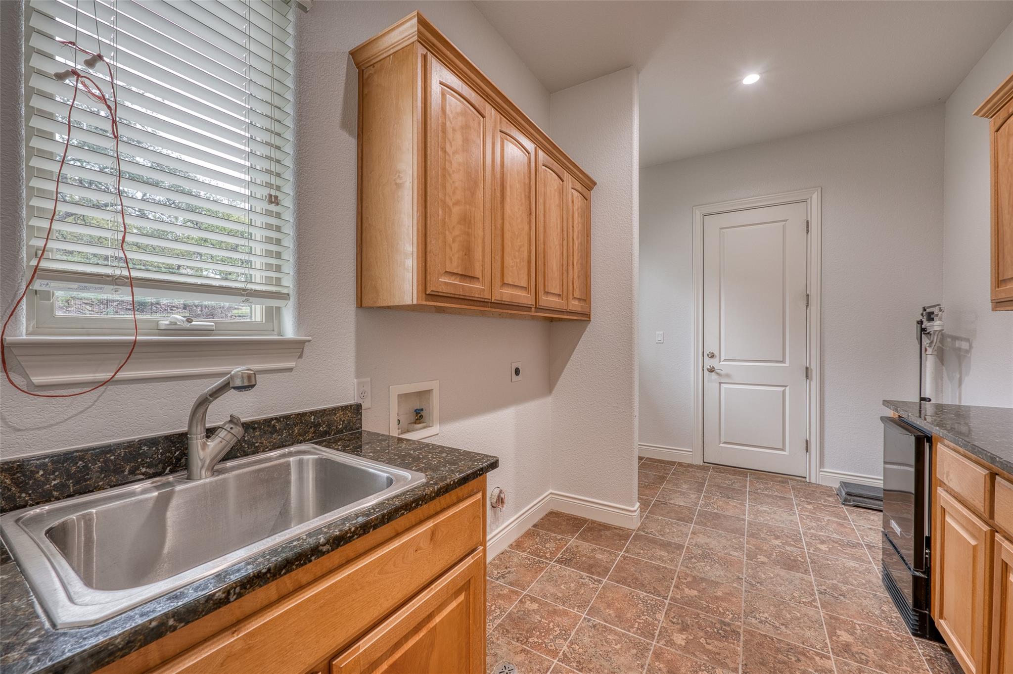 103 Sandy Mountain Dr, Sunrise Beach, TX 78643