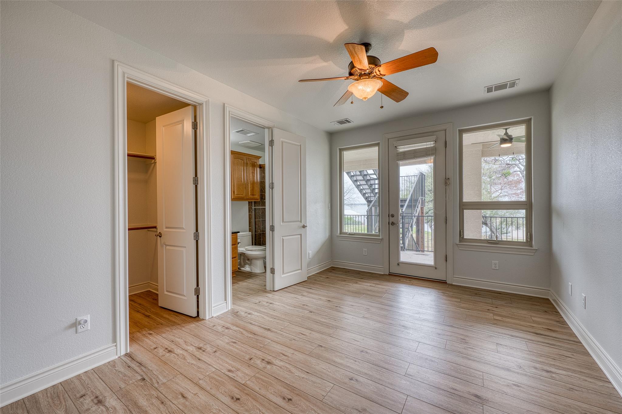 103 Sandy Mountain Dr, Sunrise Beach, TX 78643