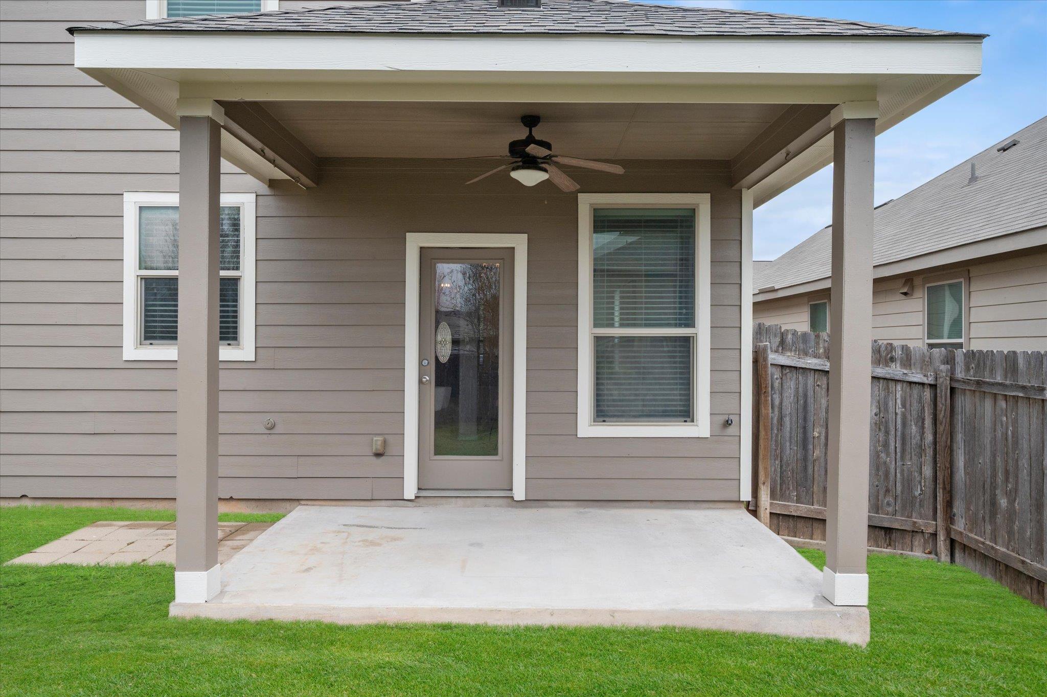 125 Eagle Owl Loop, Leander, TX 78641