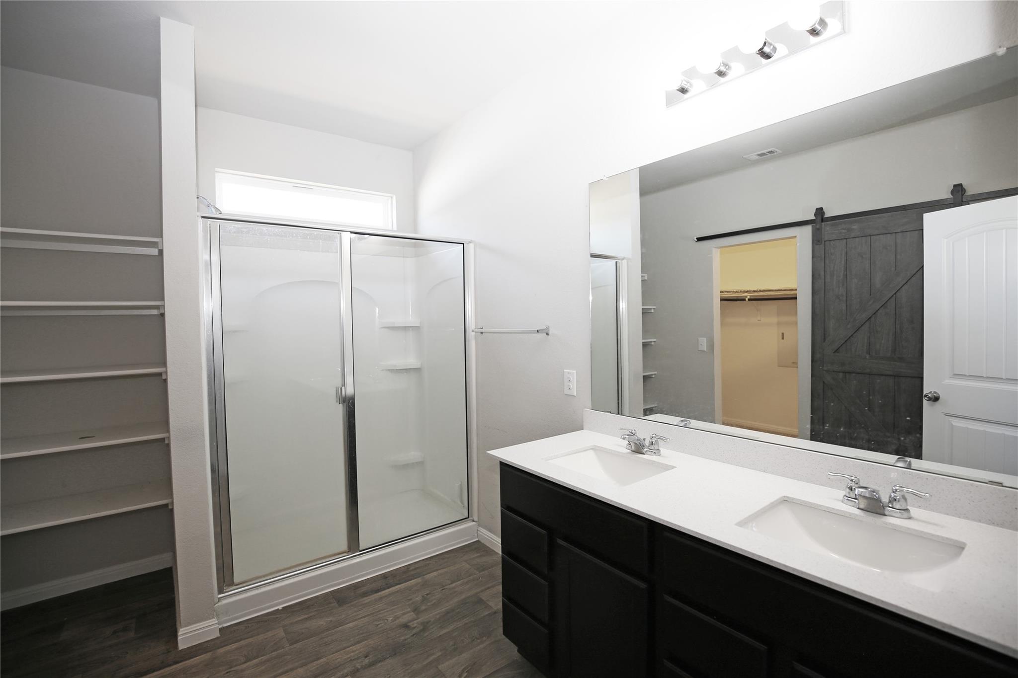 325 Old Glory Trl, Liberty Hill, TX 78642