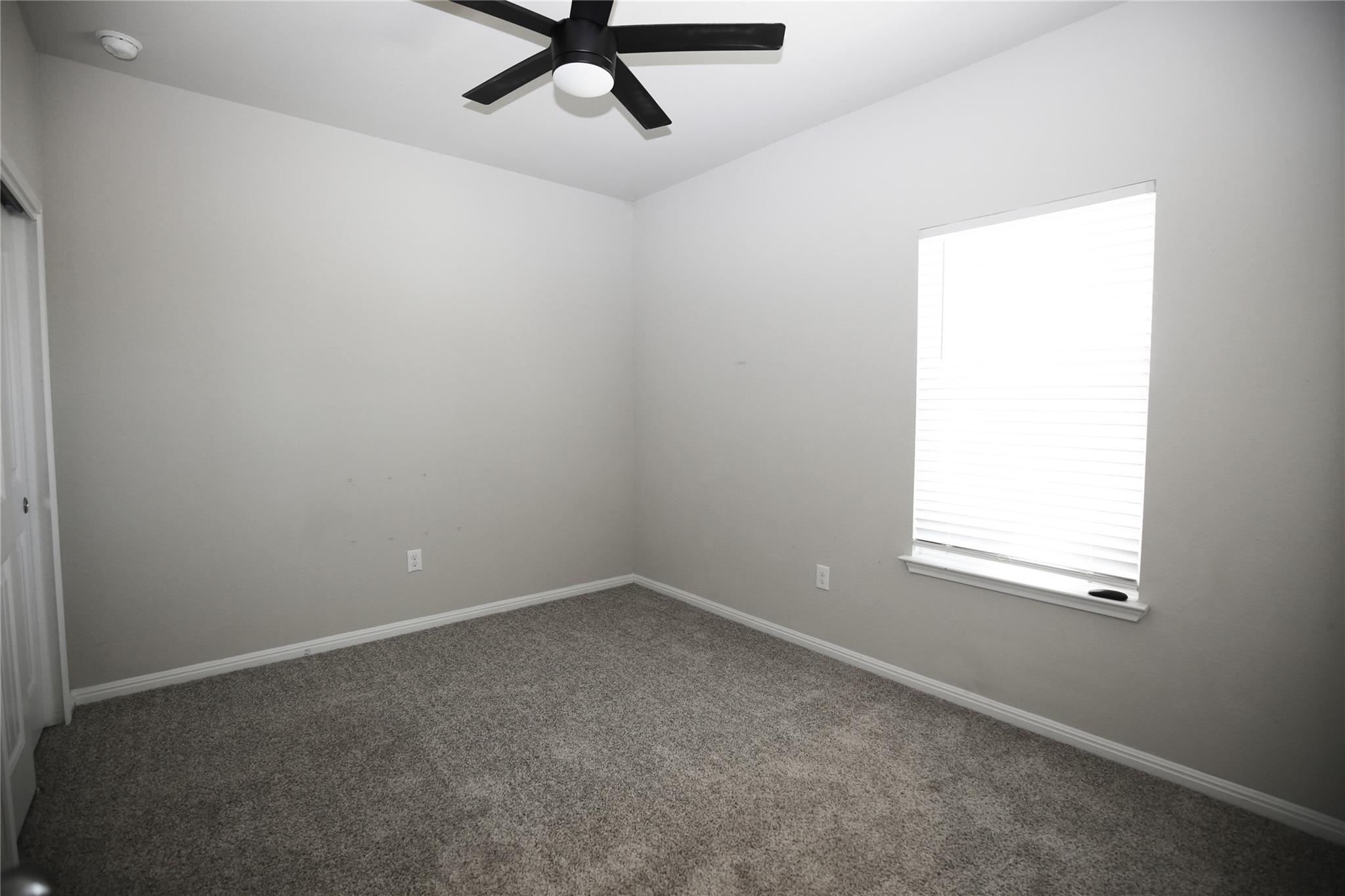 325 Old Glory Trl, Liberty Hill, TX 78642