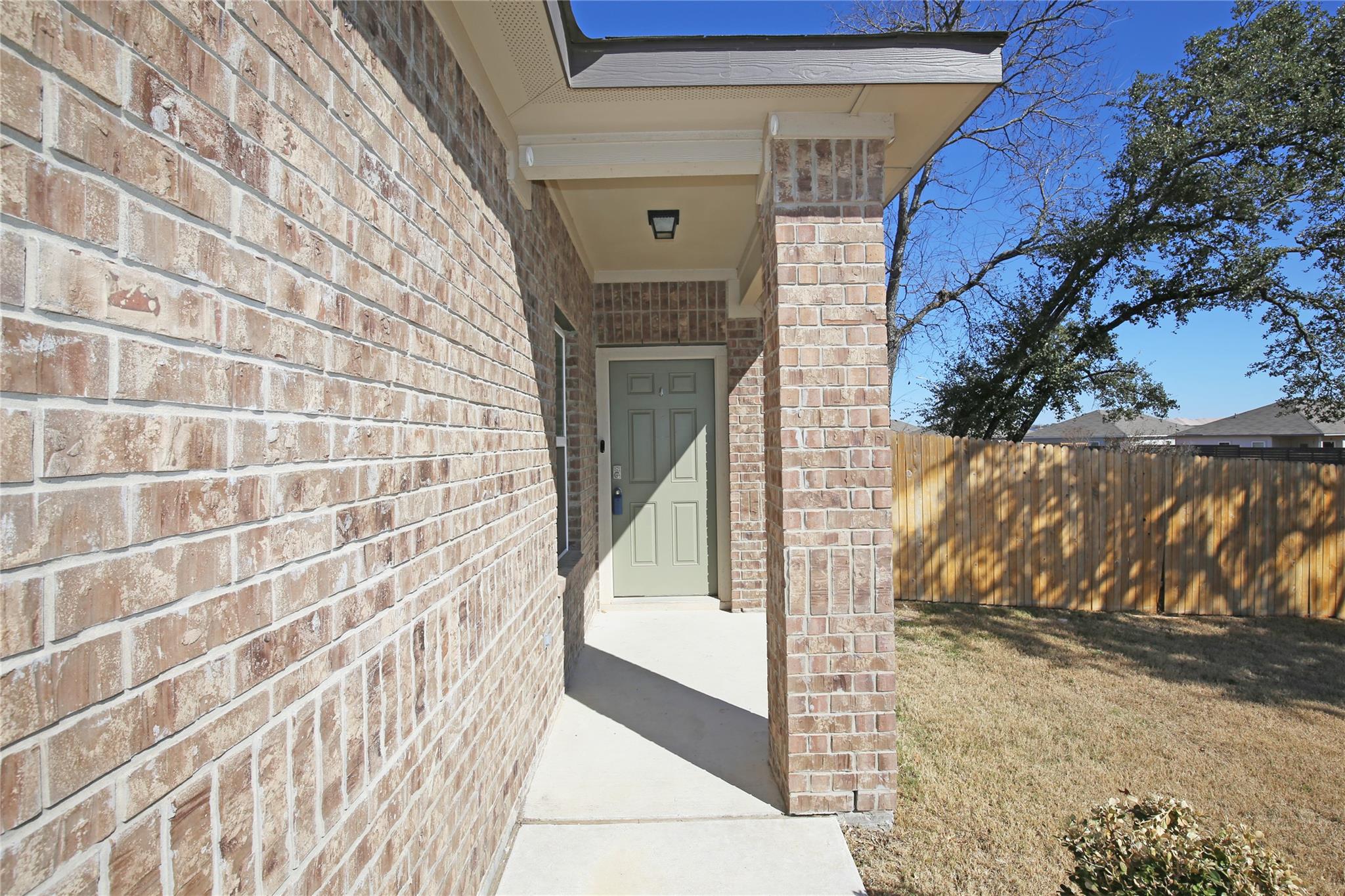 325 Old Glory Trl, Liberty Hill, TX 78642