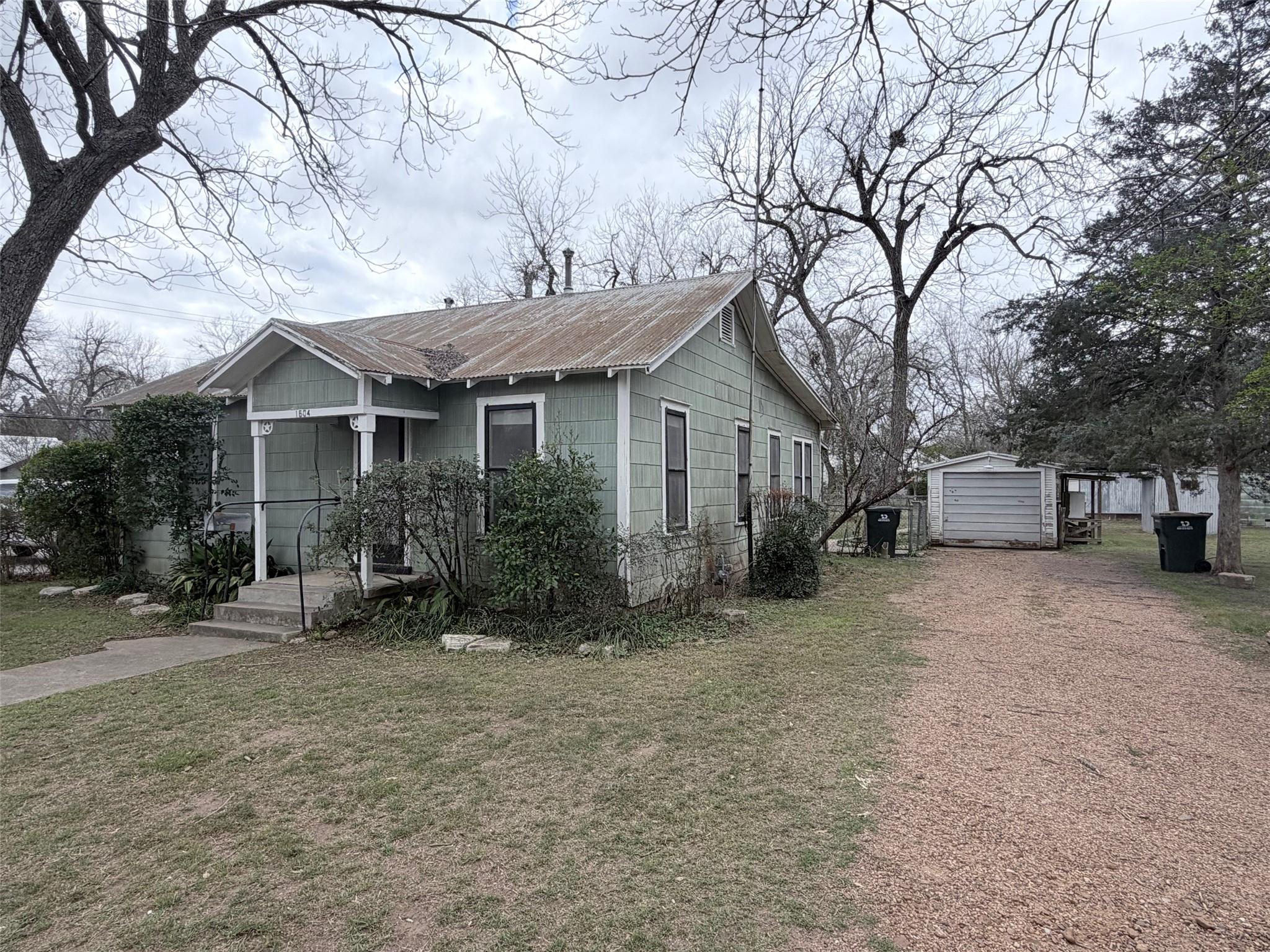 1604 Main St, Bastrop, TX 78602