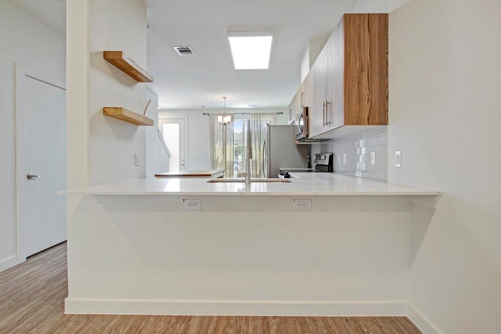 7805 Cooper Ln # 602, Austin, TX 78745