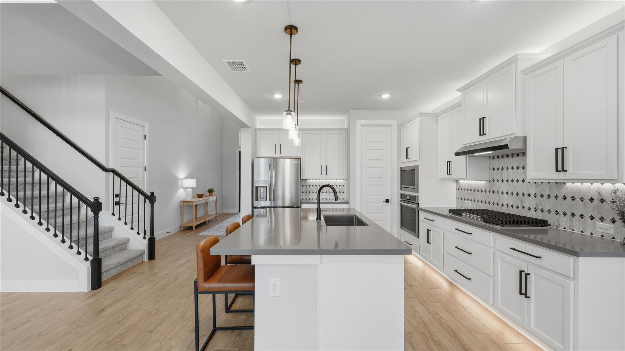 195 Grand Canyon Way, Kyle, TX 78640