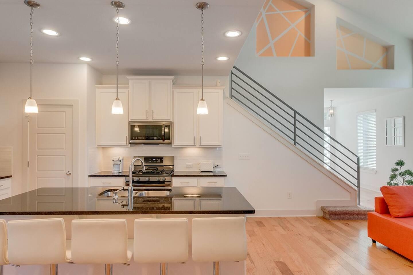 7100 Kane St, Austin, TX 78741
