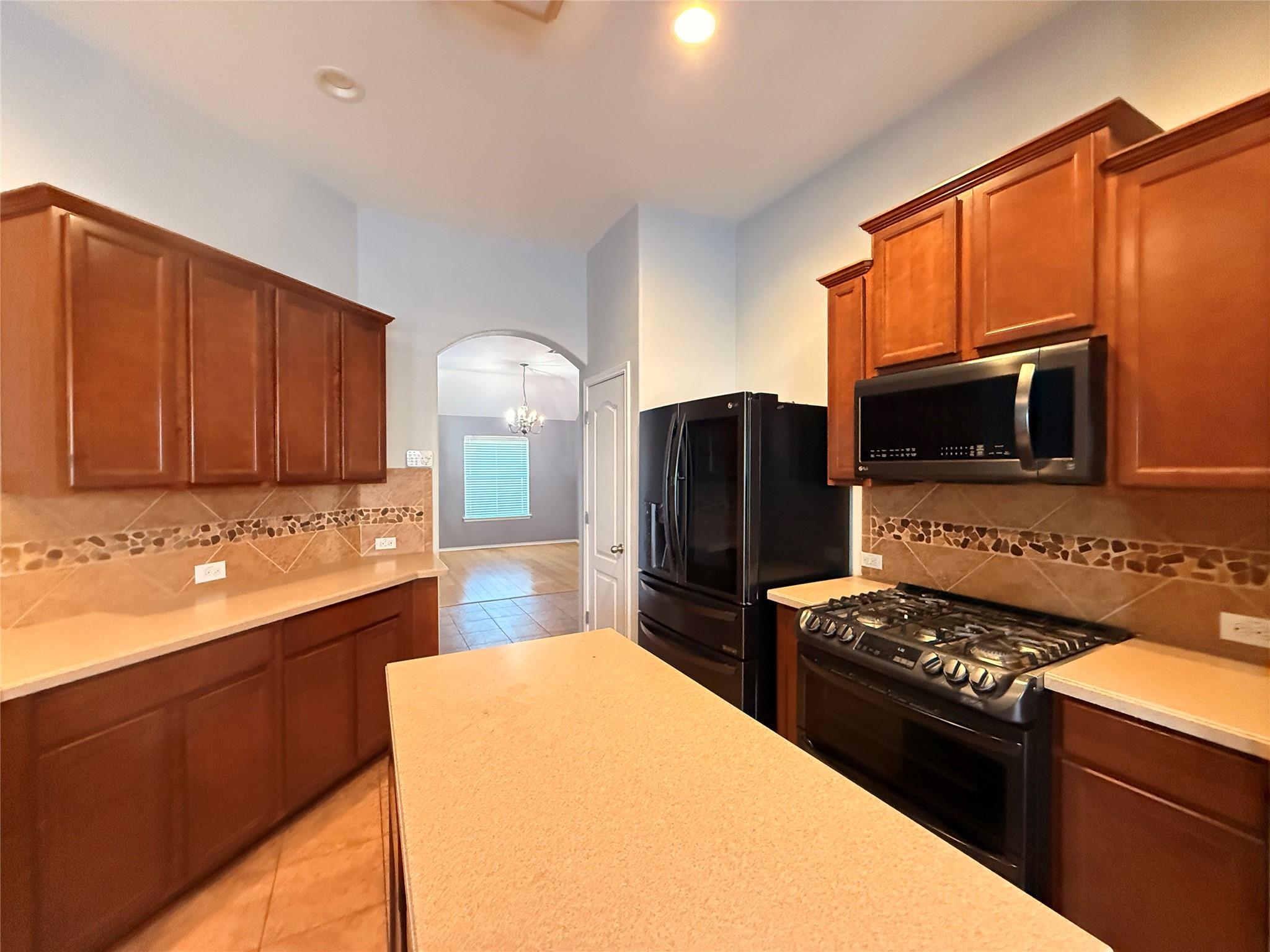 2701 Pedernales Falls Dr, Pflugerville, TX 78660