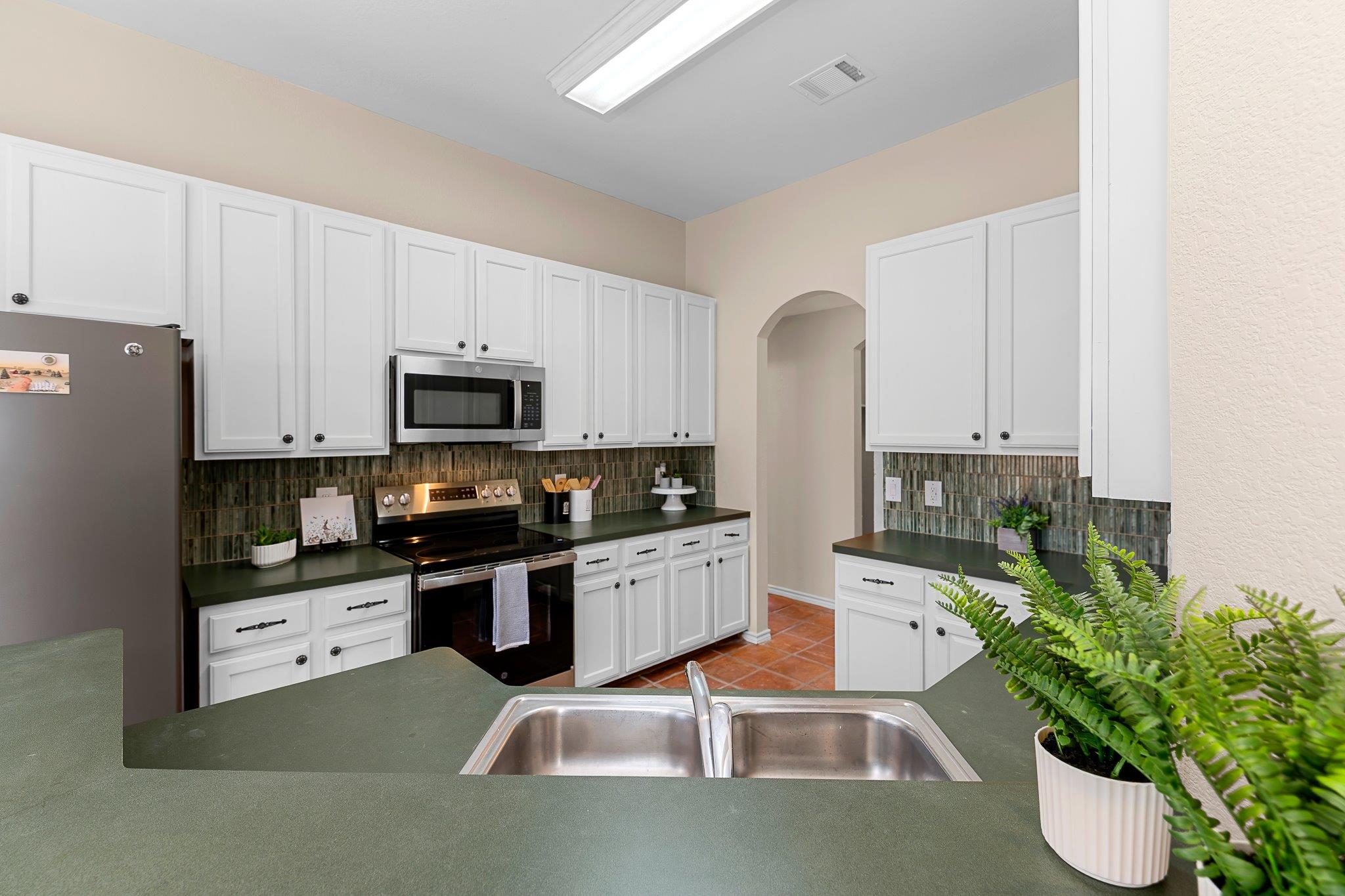 500 Maple Run Dr, Round Rock, TX 78664