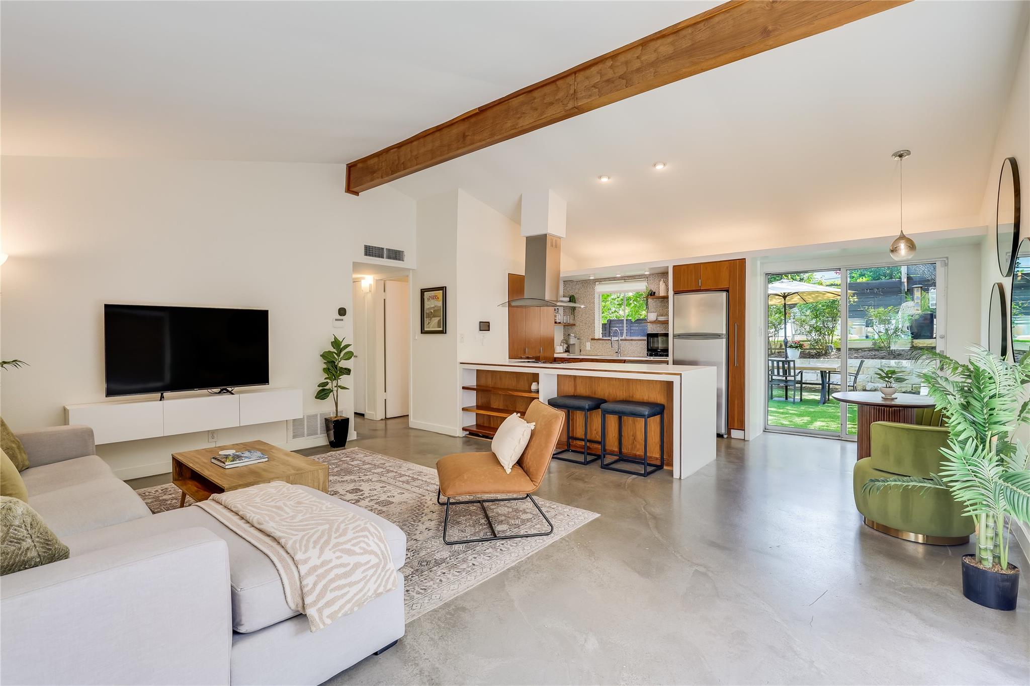 1120 Gillespie Pl # 2, Austin, TX 78704