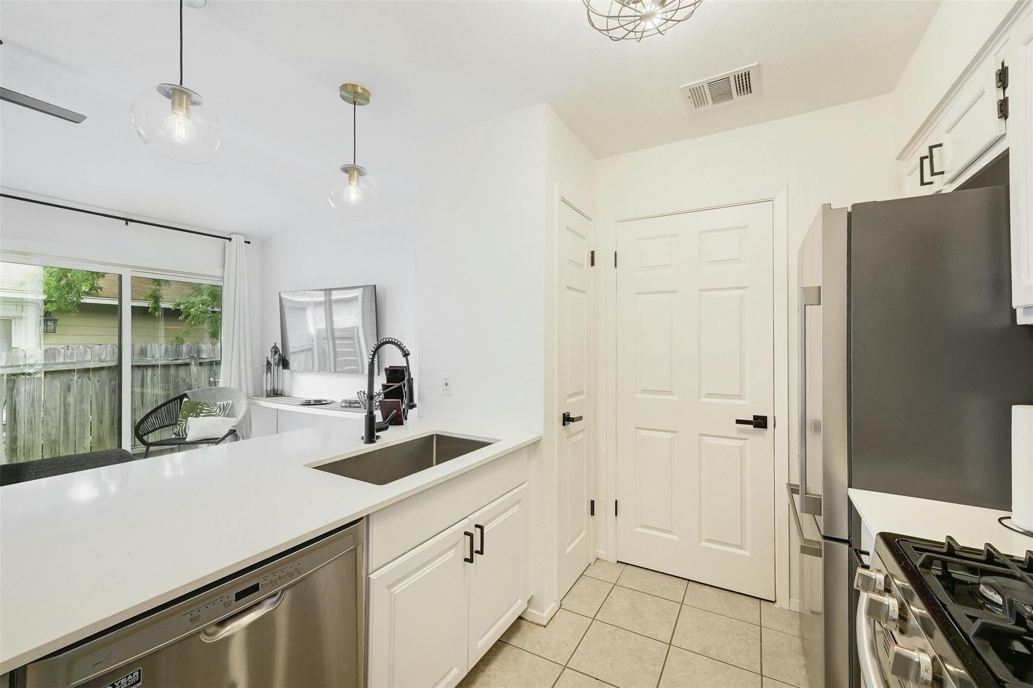 3605 Leafield Dr # A, Austin, TX 78749