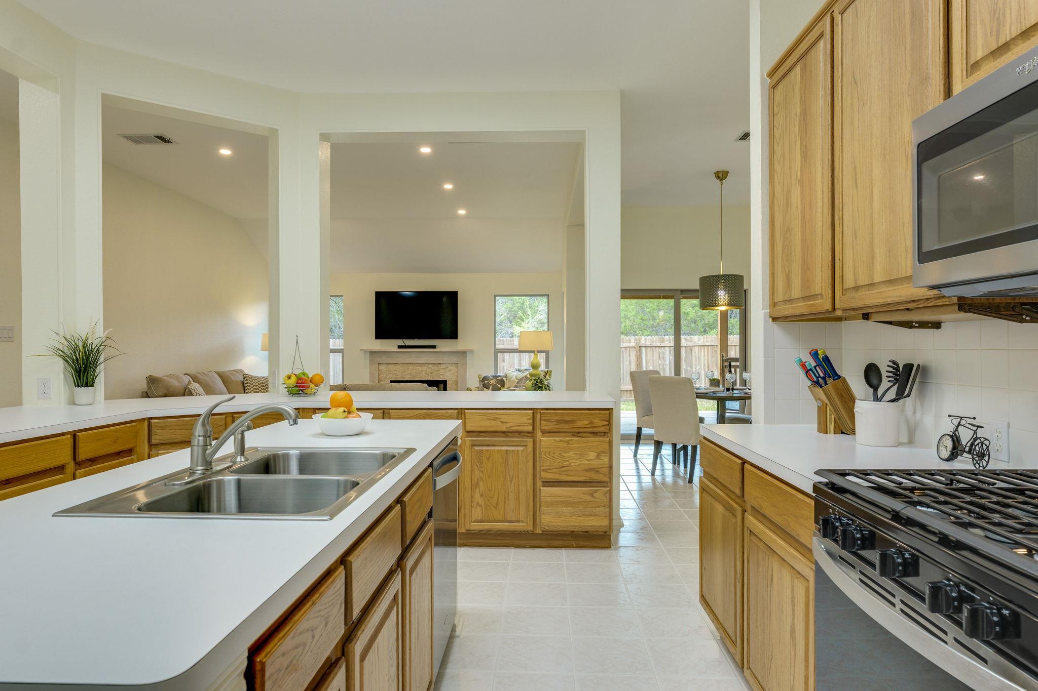 1505 Drop Tine Dr, Cedar Park, TX 78613