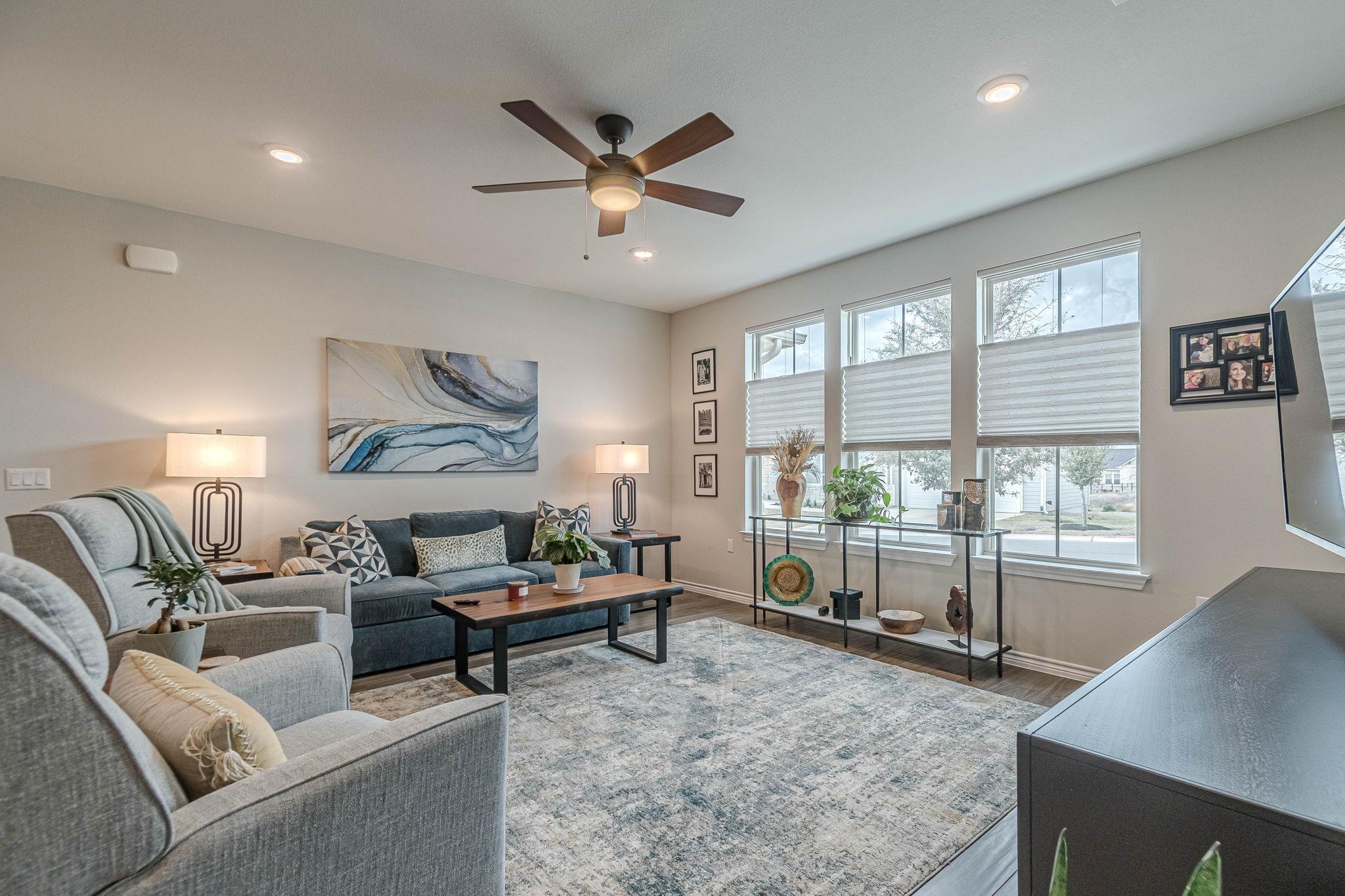 105 Pelican Ln, San Marcos, TX 78666