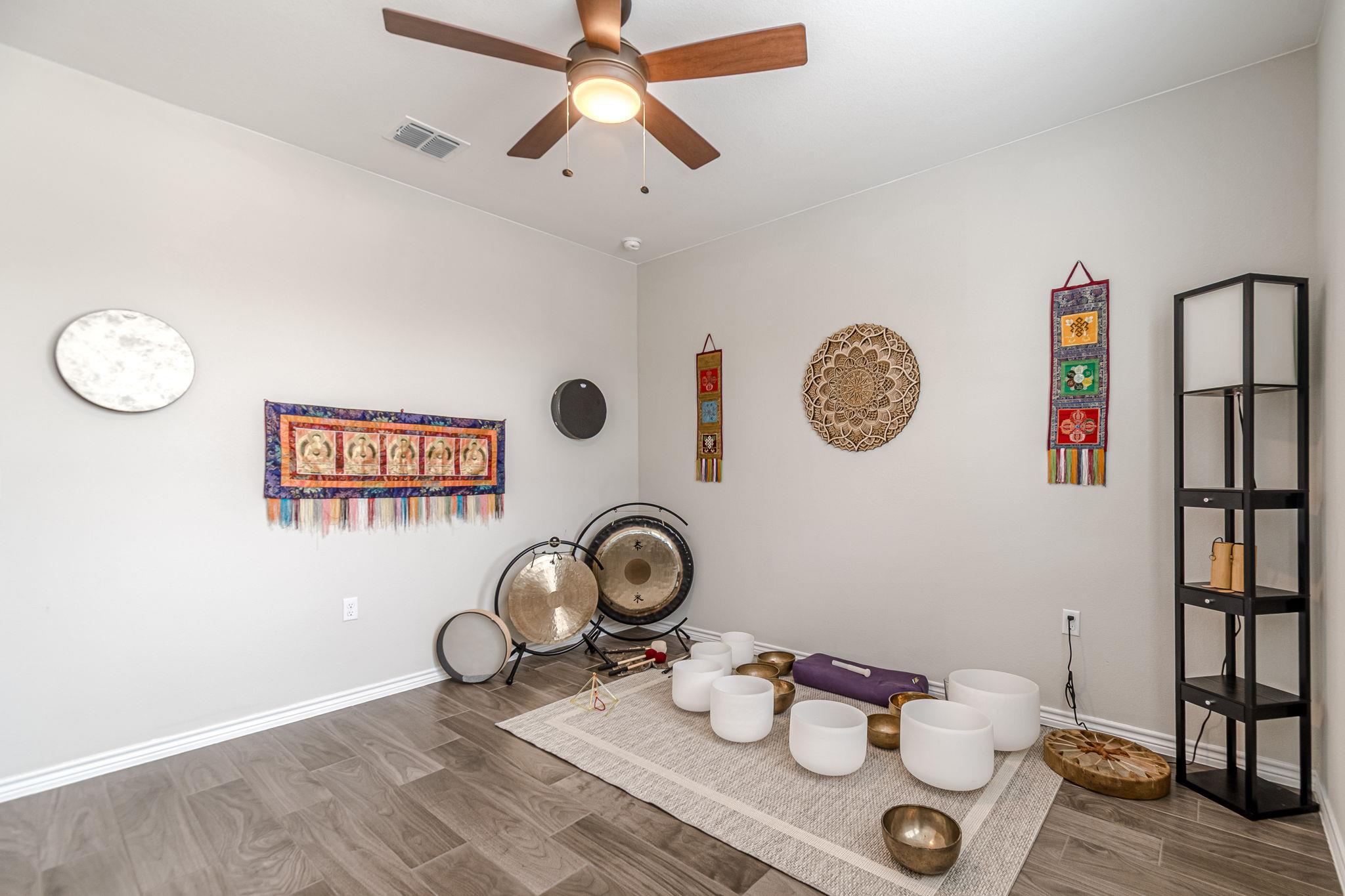 105 Pelican Ln, San Marcos, TX 78666