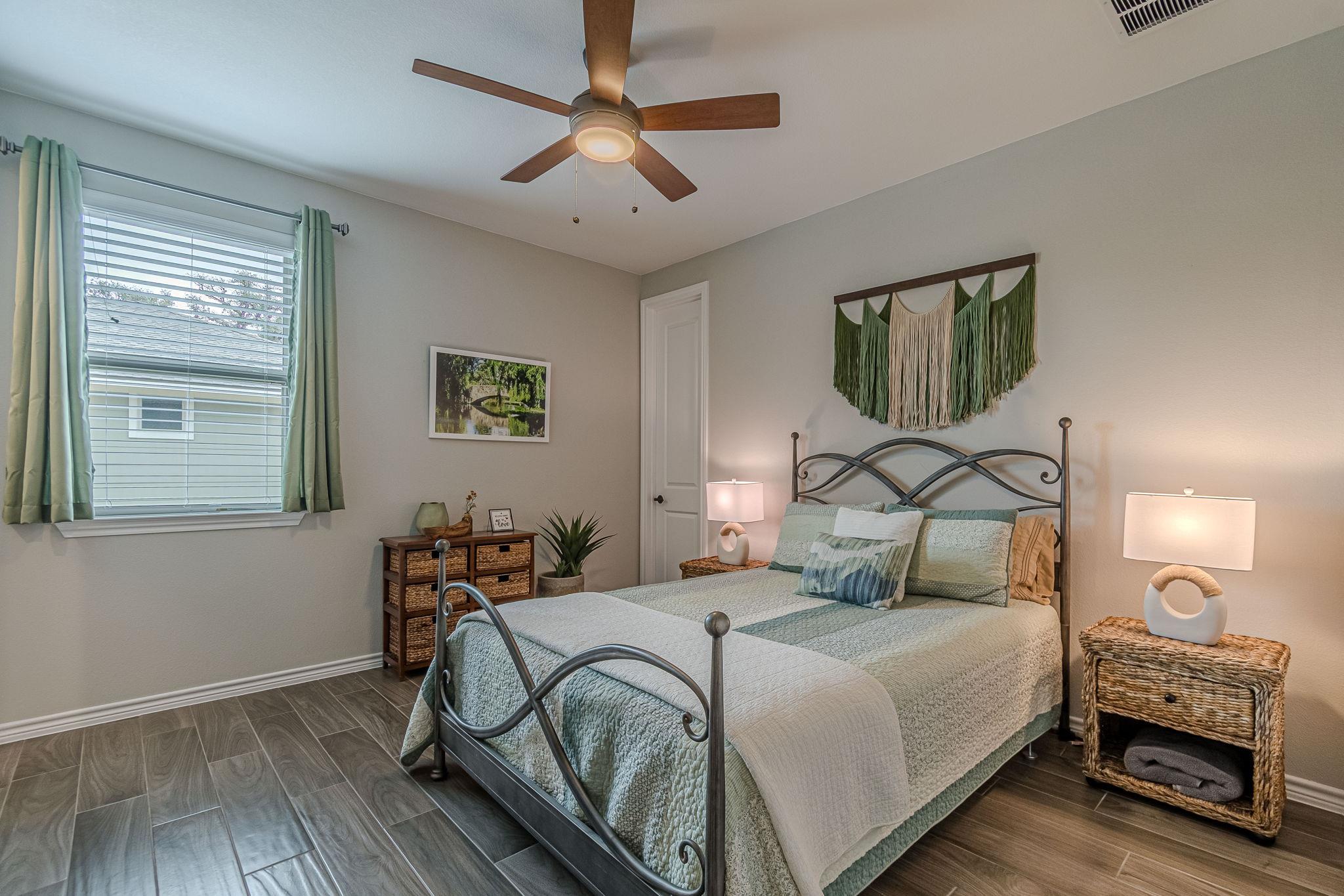 105 Pelican Ln, San Marcos, TX 78666