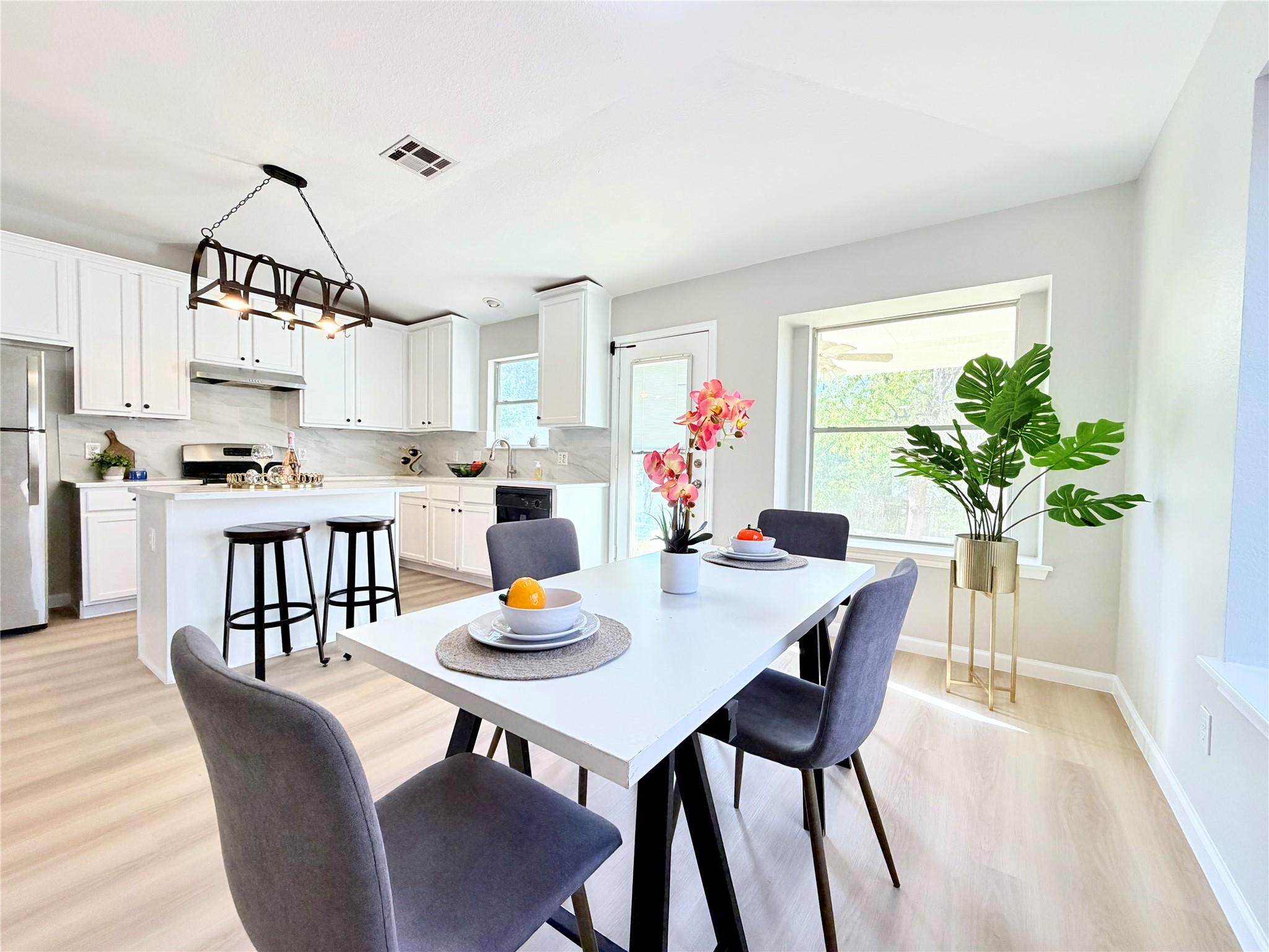 2417 Hallie Ln, Round Rock, TX 78664